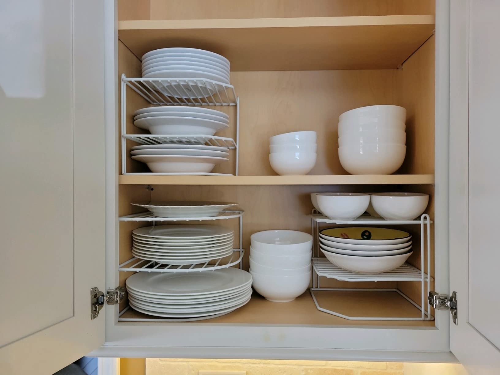 Mikasa Levi 40 Piece Bone China Dinnerware Set, Embossed Plates Bowls, Chip-Resistant, Lightweight, Elegant and Durable, Service for 8, White customer photo 1