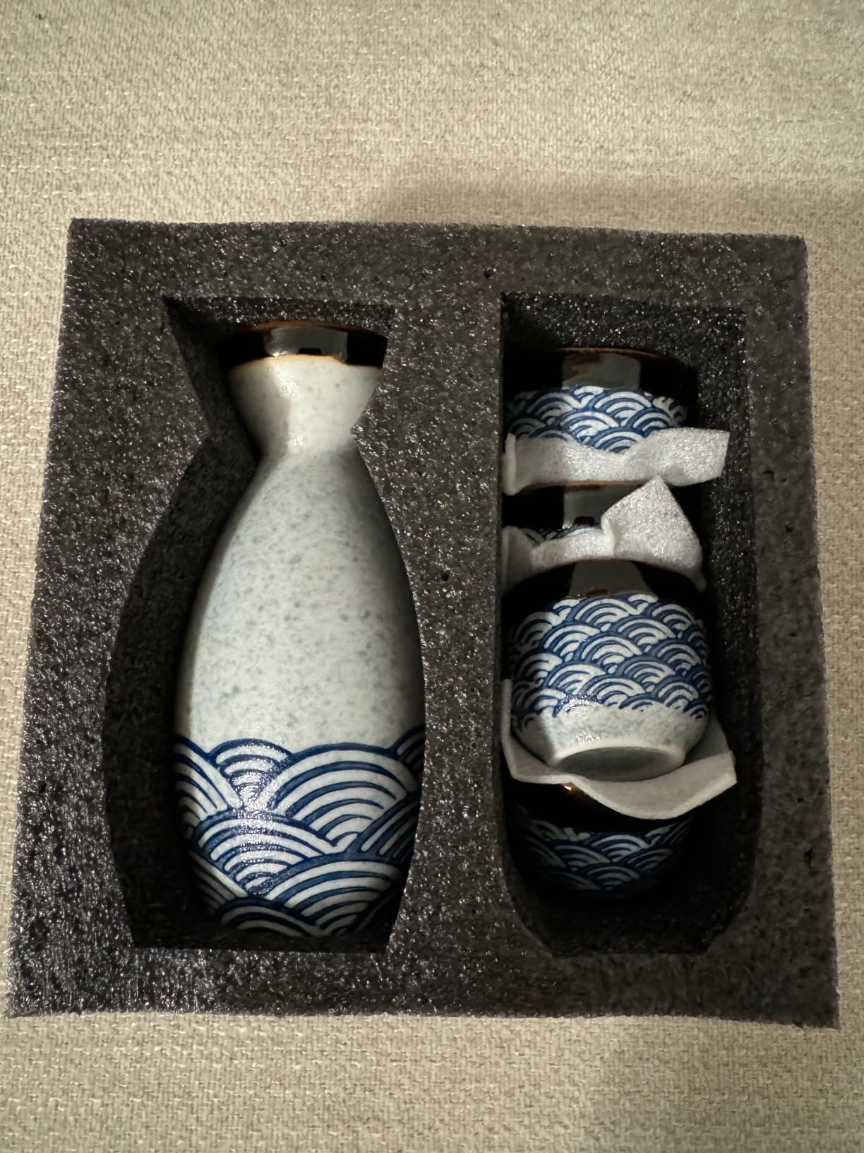 Porcelain Japanese Sake Set, Ceramic Bottle and Cups for Sake, Dishwasher & Microwave Safe, Blue Wave Pattern, 1 Sake Bottle and 6 Sake Cups (1 Bottle & 6 Cups) customer photo 1