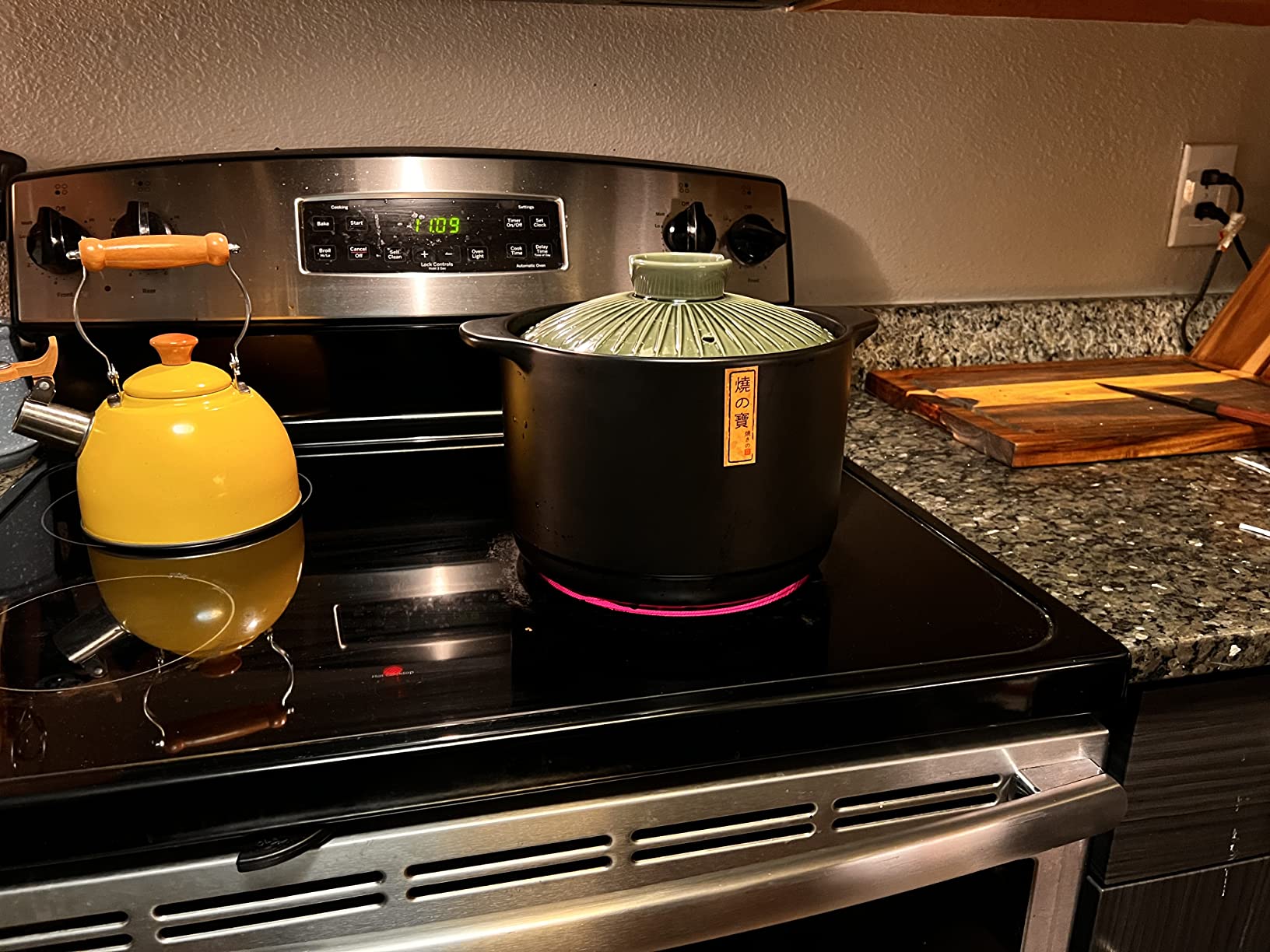 Ceramic Cooking Pot 2.1QT - Authentic Japanese Donabe Clay Pot - Earthenware Stew Pot for Slow Cooking, Casserole with Green Lid, Healthy & Non Toxic customer photo 3