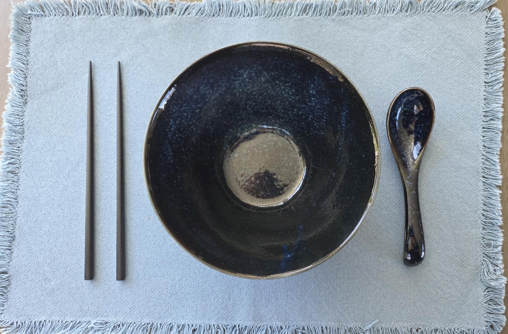 HIBINO Japanese Ramen Bowl Set of 2 | 40 oz Ceramic Ramen Bowls with Chopsticks & Spoons | Made in Japan Mino Ware | Microwave Safe Noodle & Soup Bowls | 6-Piece Dinnerware Set |「Nejiri Indigo」 customer photo 2