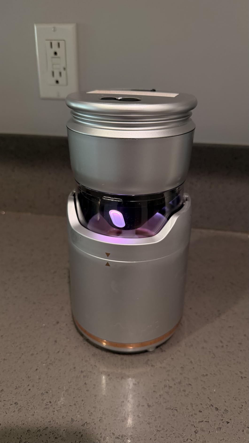BRIOBITE Ice Cream Maker,Rechargeable Soft Ice Cream Machine with Low Noise,Compact for 1-2 Servings,Perfect for Sorbet,Gelato,Frozen Yogurt,Silver customer photo 1