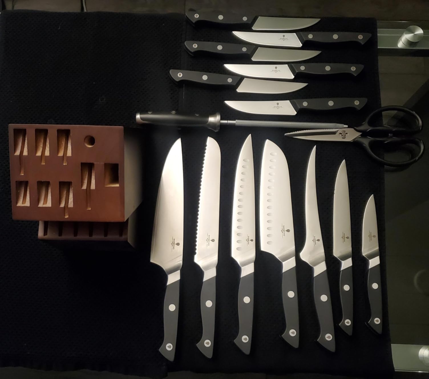 16 PCS Knife Set with Block, Japanese Kitchen Knife Set with 5 Layers High Carbon 9Cr18Mov Stainless Steel, Ultra-Sharp Professional Chef Cooking Knives with Ergonomic Handle customer photo 1