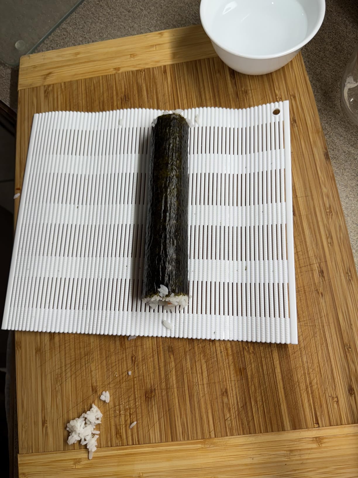 Food-grade Plastic Sushi Rolling mat, Sushi Cooking mat, Seaweed Roll Sushi Making Mat, Non-stick Rice Sushi mat, Easy to Clean Sushi Roller, White Medium Size, 12