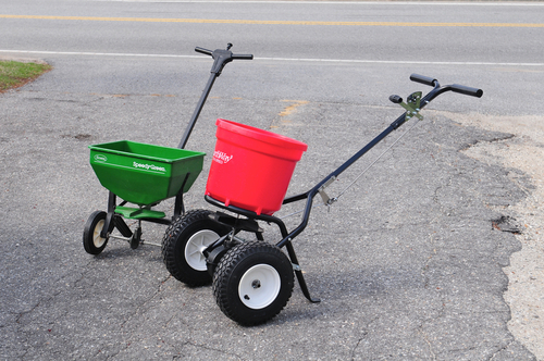 EarthWay 2150 Commercial 50 LB Broadcast Fertilizer Spreader. Heavy-Duty Walk-Behind Push Garden Seeder with Adjustable Drop Rate and Driving Handle customer photo 2