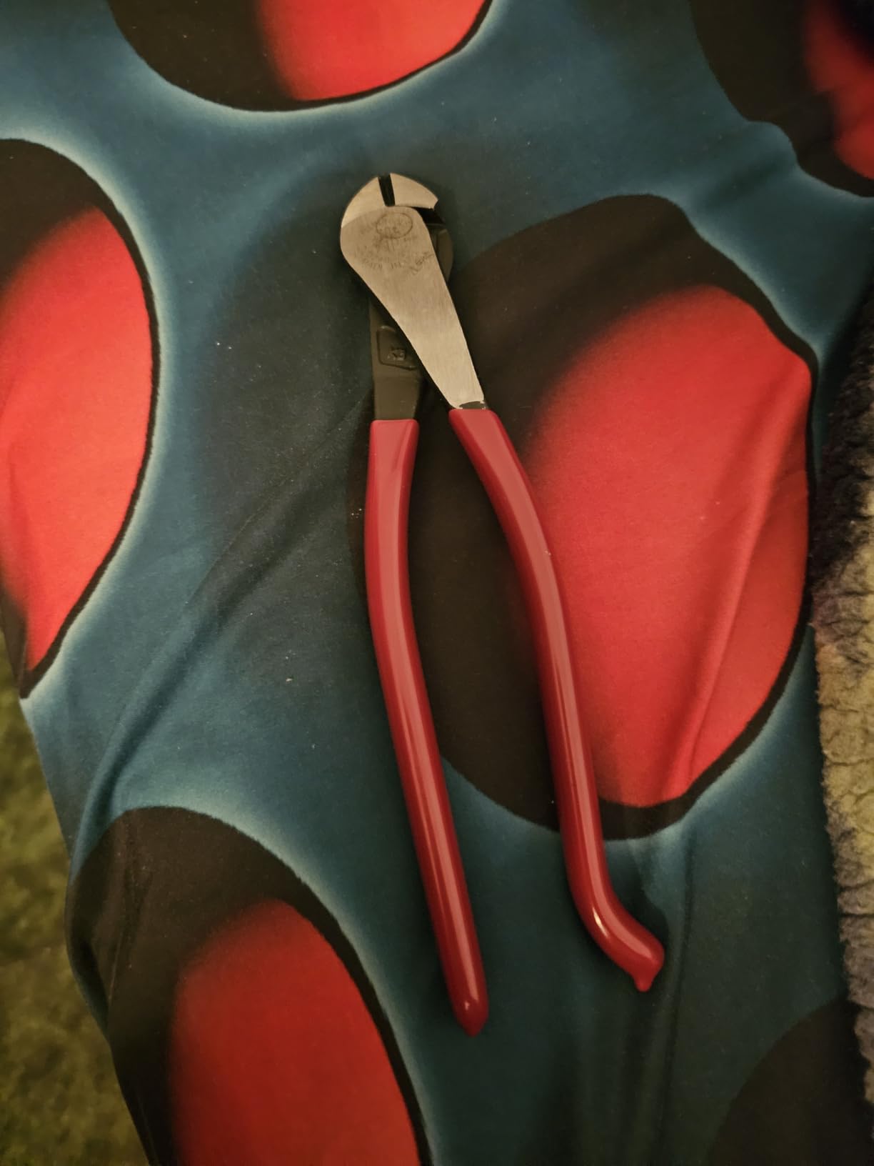 Klein Tools D248-9ST Diagonal Cutting Pliers, Made in USA, Ironworker's Diagonal Cutters with High Leverage Design, Works as Rebar Cutter and Rebar Bender, 9-Inch customer photo 2