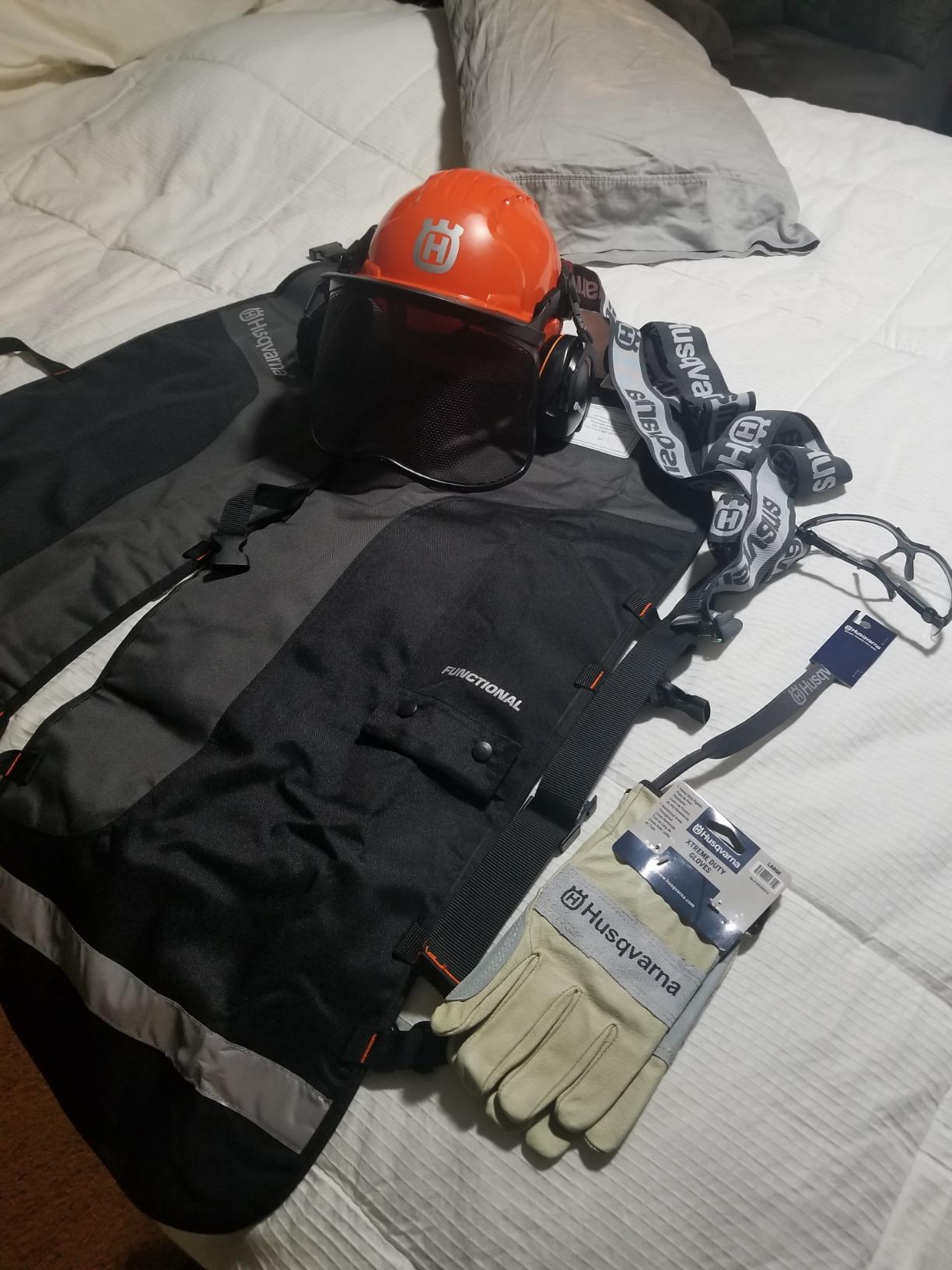 Husqvarna Functional Protective Power Kit with Chainsaw Chaps, Suspenders, Safety Gloves, Protective Glasses with Lanyard and Forest Helmet customer photo 2