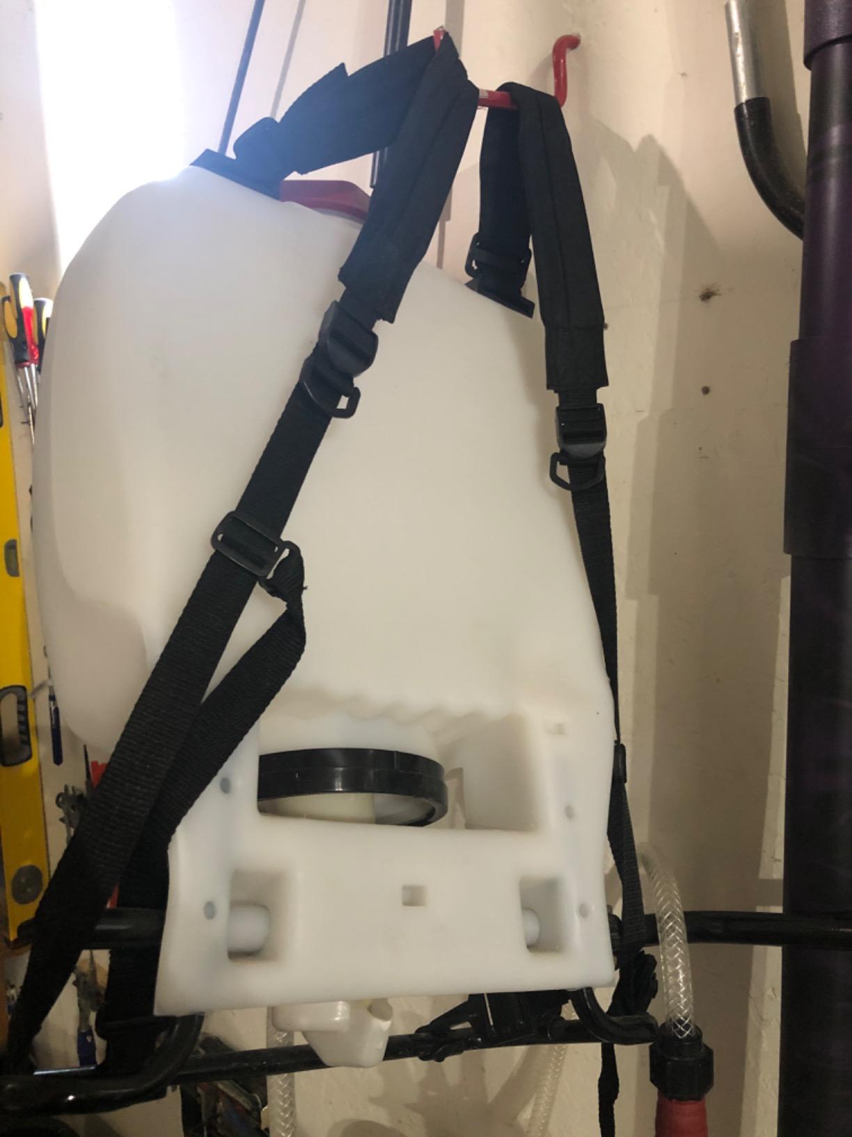 Chapin 4-Gallon ProSeries Backpack Sprayer, 3-Stage Filtration customer photo 2