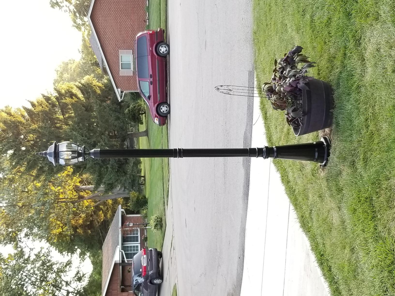 Gama Sonic Imperial III Lamp Post for Outdoor Solar Post Light with 3