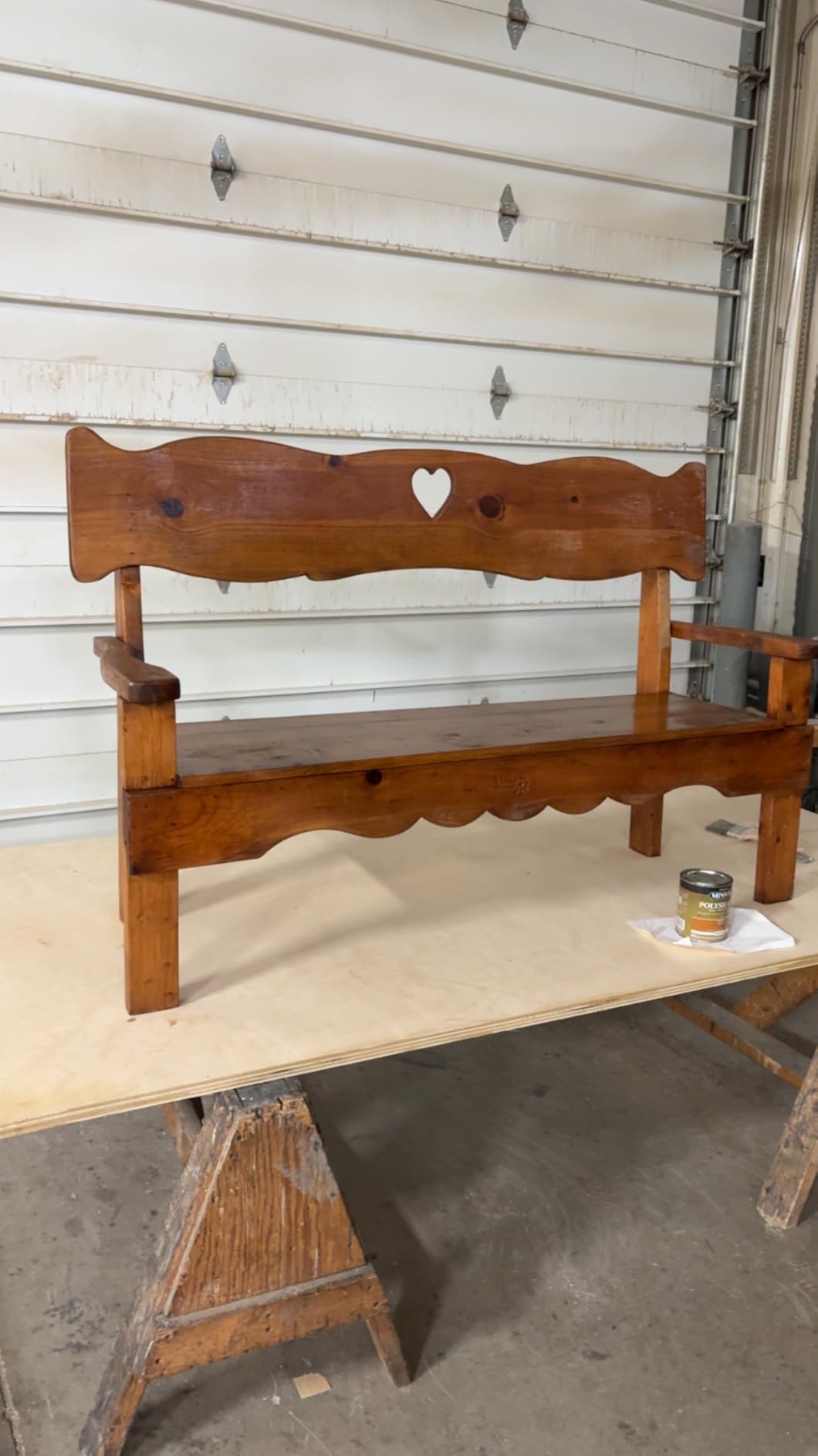 Minwax PolyShades Wood Stain and Polyurethane Finish, Classic Oak Satin, Half Pint customer photo 1