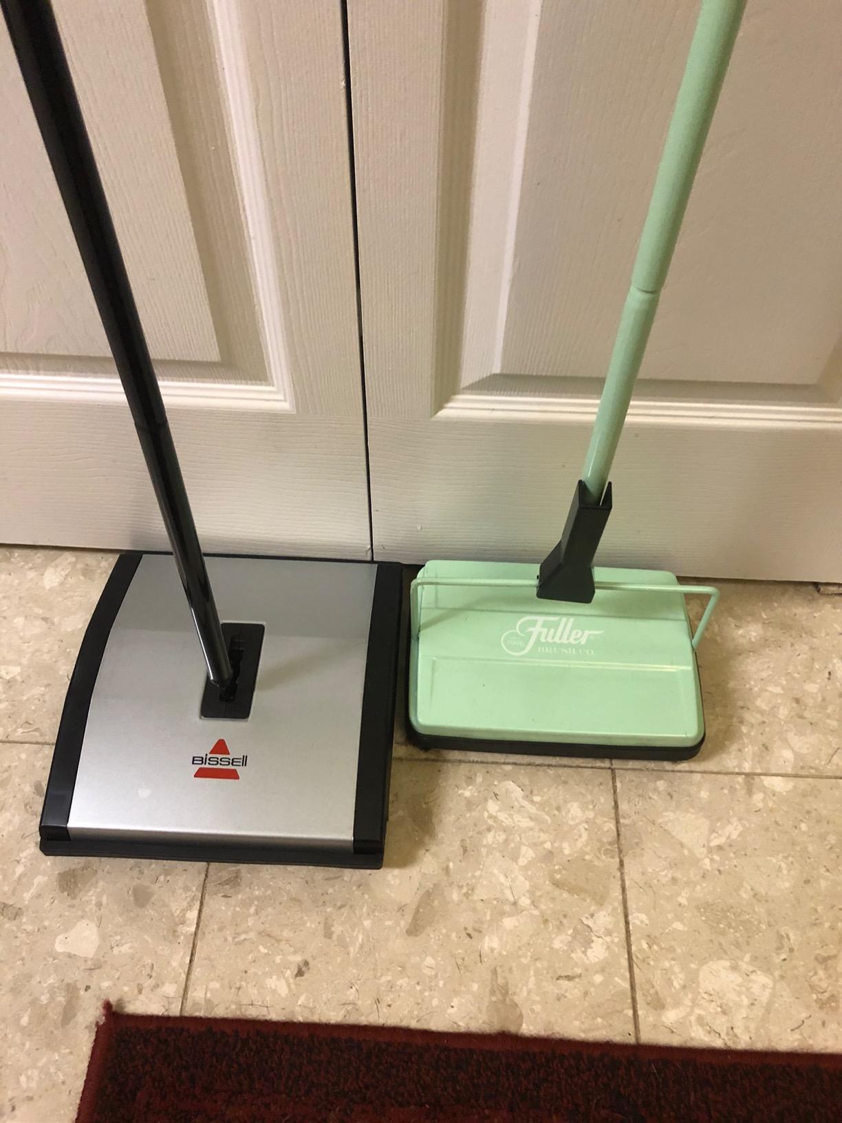 Bissell Natural Sweep Carpet and Floor Sweeper with Dual Brush Rotating System and 2 Corner Edge Brushes, 92N0A, 4.2 lb. customer photo 1