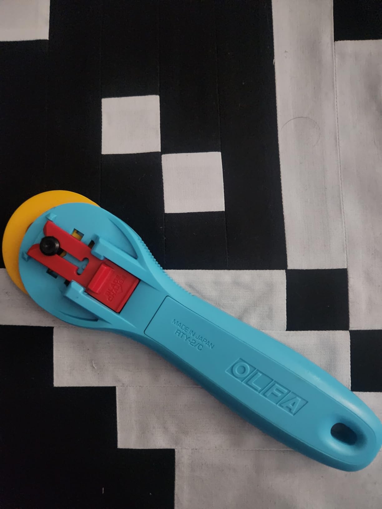 OLFA 45mm Quick-Change Rotary Cutter (RTY-2/C) - Rotary Fabric Cutter w/Blade Cover for Crafts, Sewing, Quilting, Replacement Blade: OLFA RB45-1 (Aqua) customer photo 1
