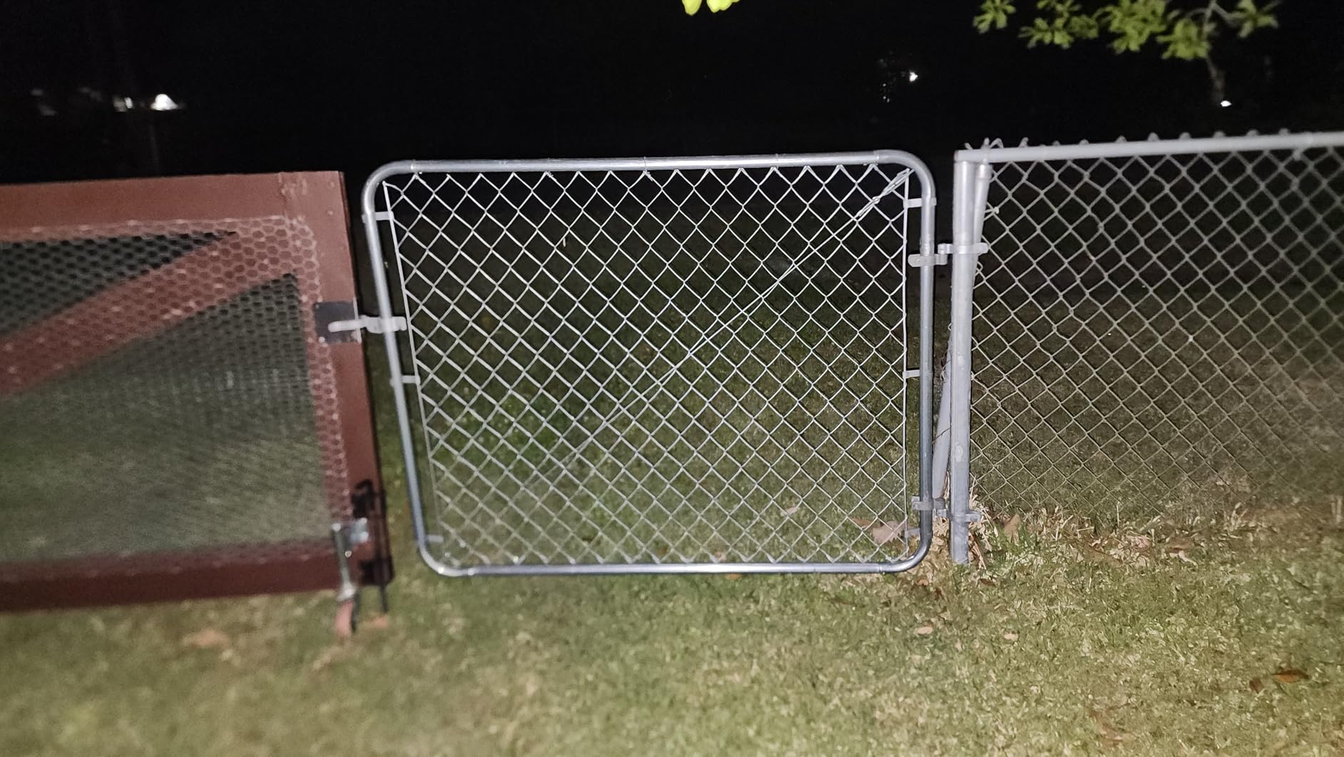 Adjust-A-Gate Chain Link Walk Gate Kit, Fits 24-72 in Openings and Up to 4 ft, Heavy-Duty Outdoor Gate Frame customer photo 1