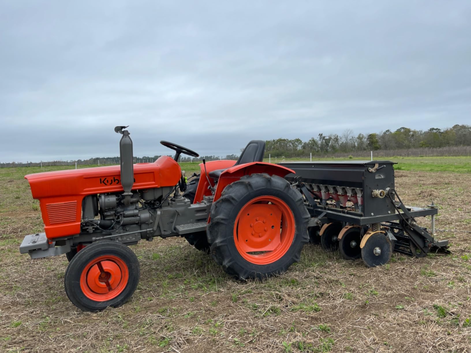 Field Tuff FTF-603PTS 3-Point Seeder, 60-Inches customer photo 2