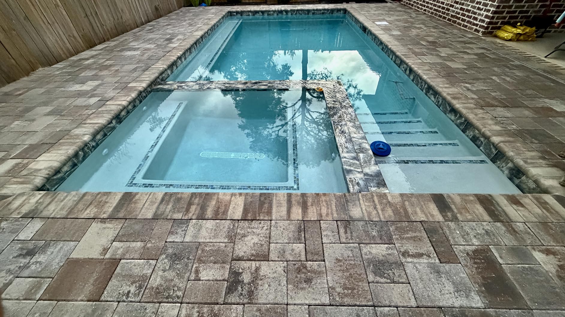 Armor AR500 High Gloss Wet Look Concrete Sealer 5 Gallon - Professional Grade Color Enhancing Solvent Based Acrylic Sealer for Exterior Concrete and Pavers - 700 VOC customer photo 1