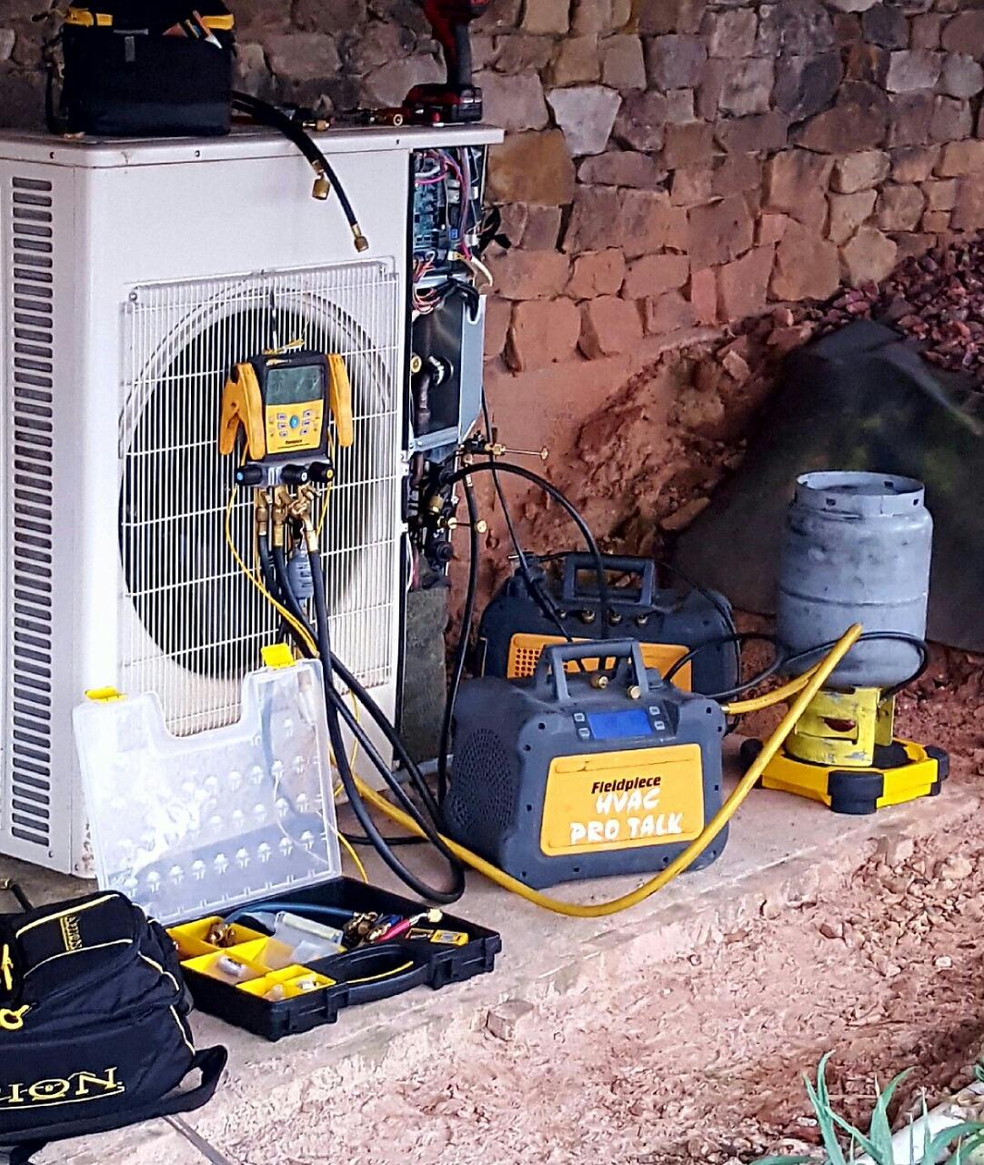 Fieldpiece MR45 Lightweight Digital Refrigerant Recovery Machine - Wide Operating Voltage with Easy Access Ports - A2L Compatible customer photo 2