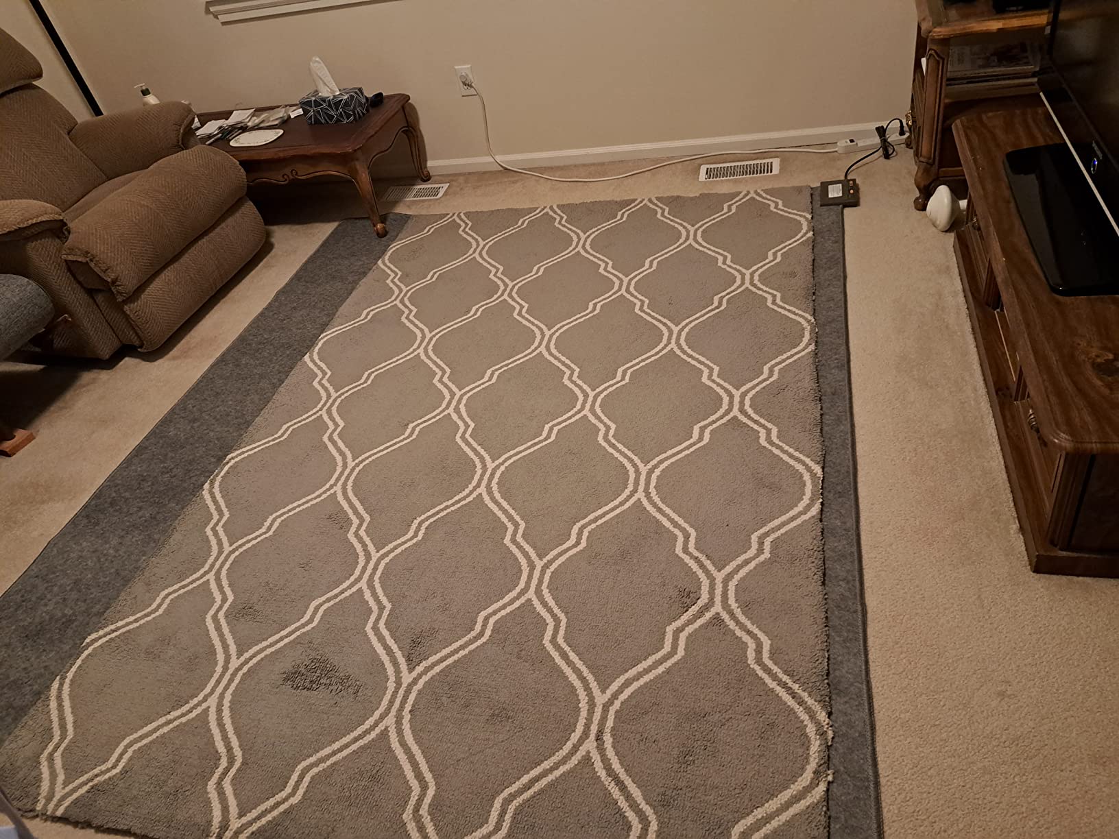 Hot Carpet Under Rug Instant Radiant Floor Heater Electric Mat Heated Area Rug Great for Yoga (720 Watt 92