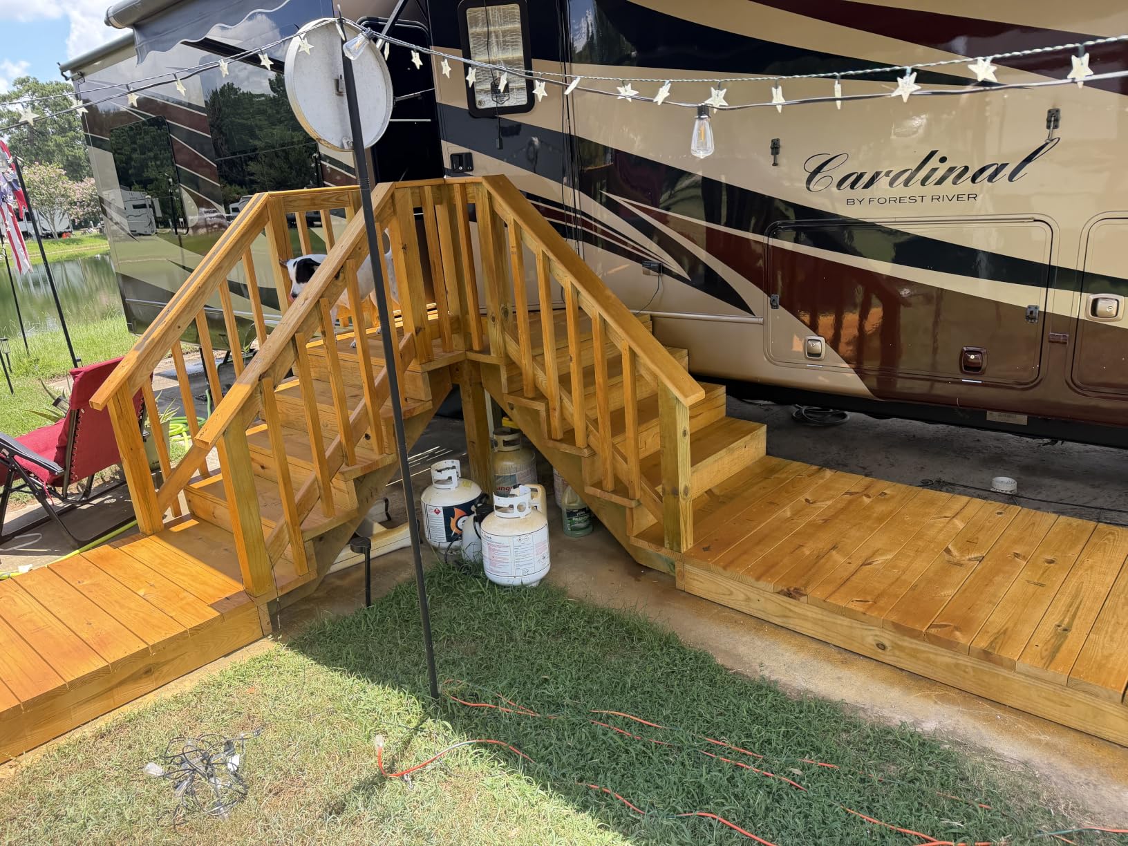 #1 Deck Premium Semi-Transparent Outdoor Wood Stain and Sealer in One, Dark Walnut, 1 Gallon customer photo 1
