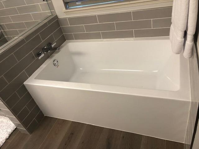 Kingston Brass Aqua Eden VTAP603622L 60-Inch Acrylic Alcove Tub with Left Hand Drain, White customer photo 2