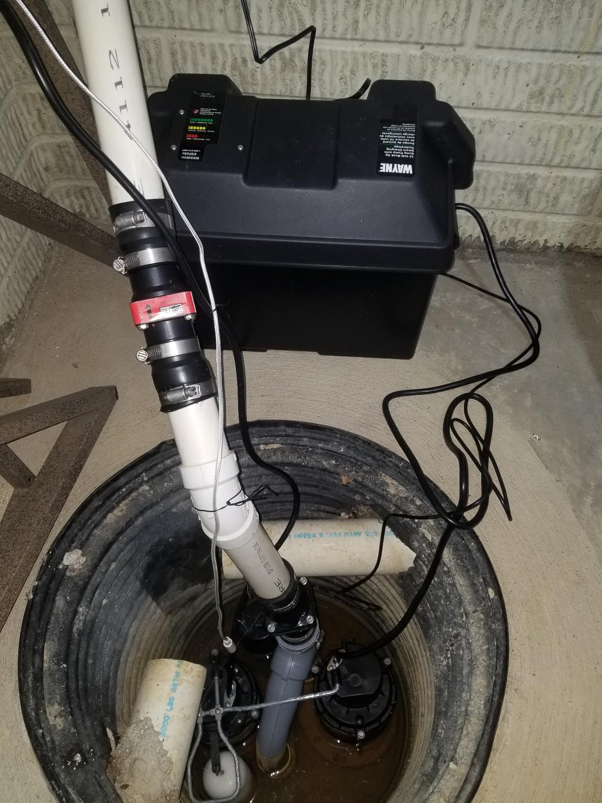 WAYNE - 1/2 HP Sump Pump with Integrated Vertical Float Switch and 12 Volt Battery Back Up Capability, Battery Not Included - Up to 5,100 Gallons Per Hour - Heavy Duty Basement Sump Pump System customer photo 1