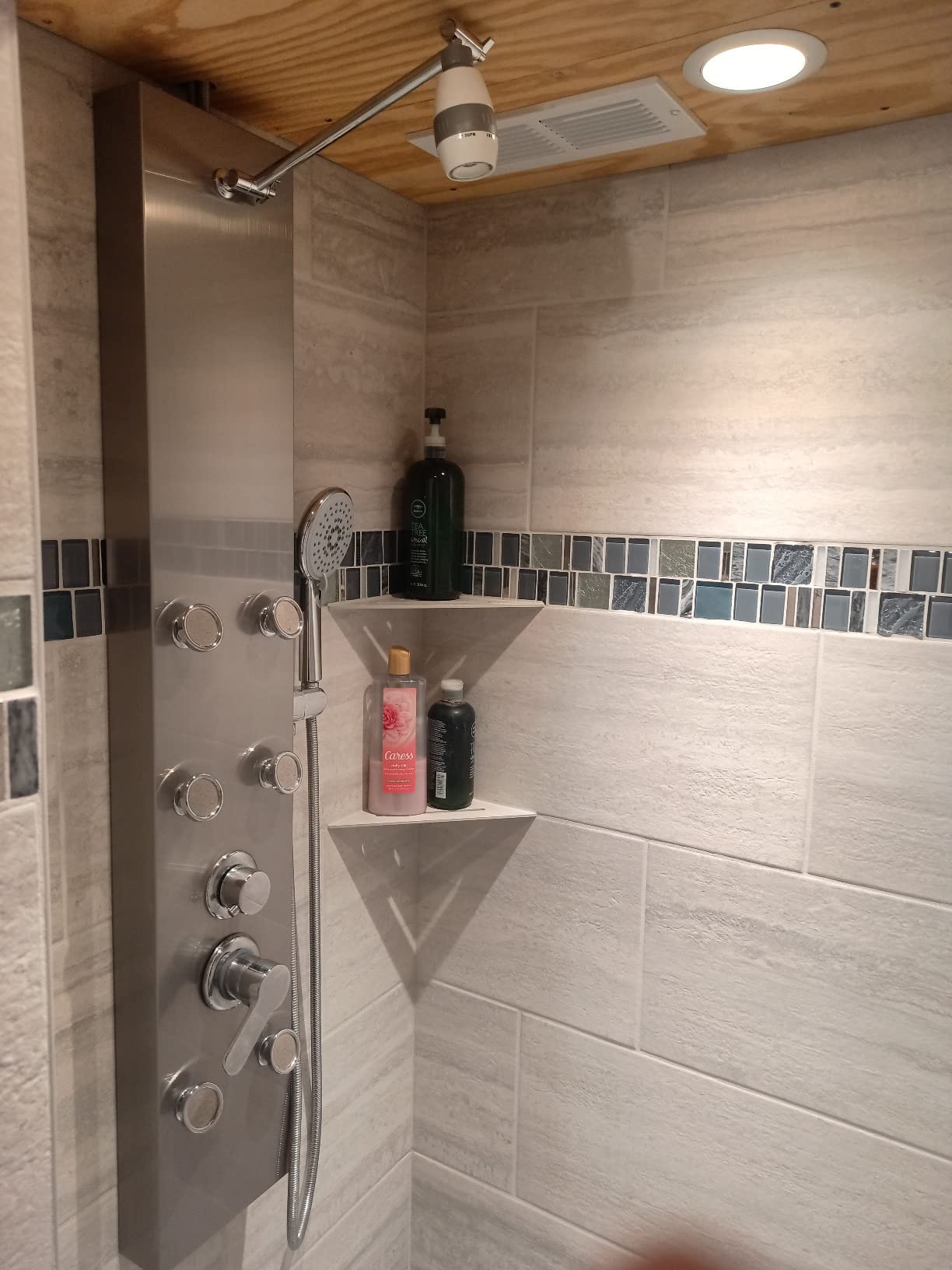ROVOGO Shower Panel Tower System with Adjustable Rainfall Head, 6 Body Jets and 5-Setting Handheld, Mixer Valve Included, Stainless Steel, Brushed customer photo 1