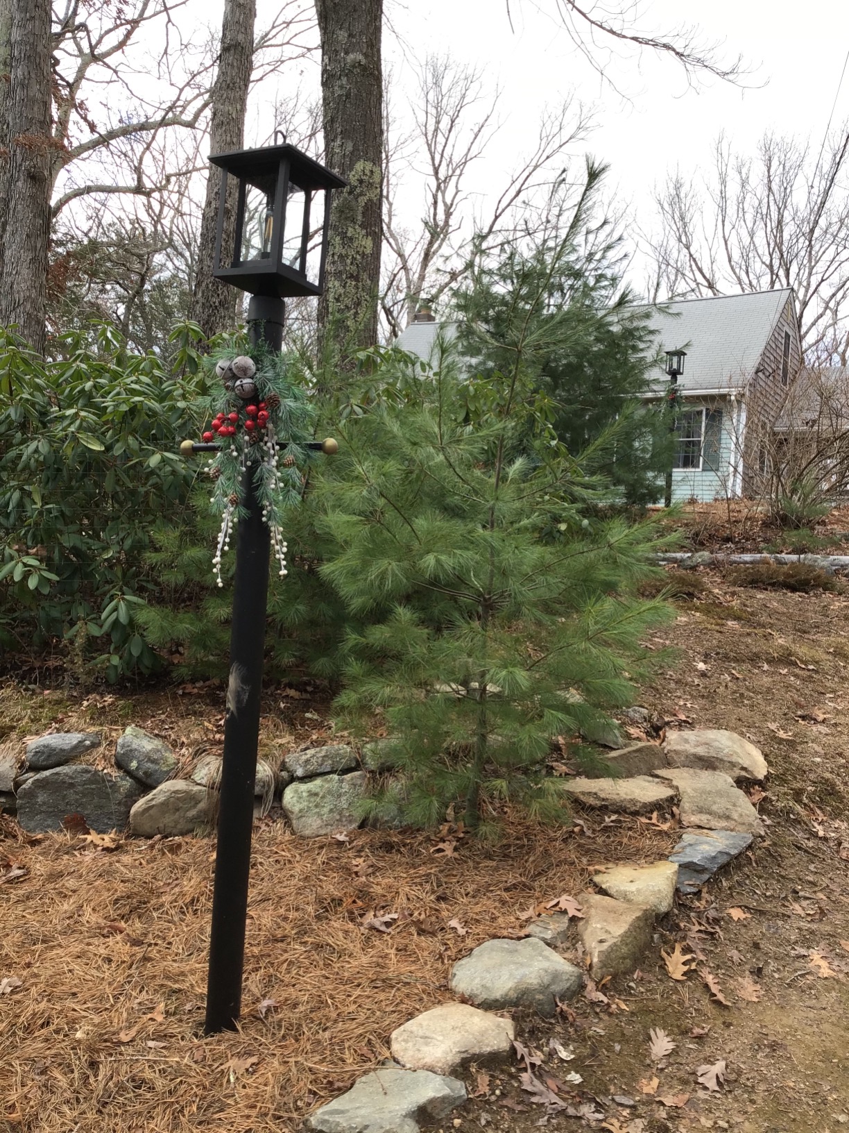 Beionxii Outdoor Post Light, Large Exterior Lamp Post Light Pier Mount Lantern with Base, Black Cast Aluminum w/Clear Glass (19
