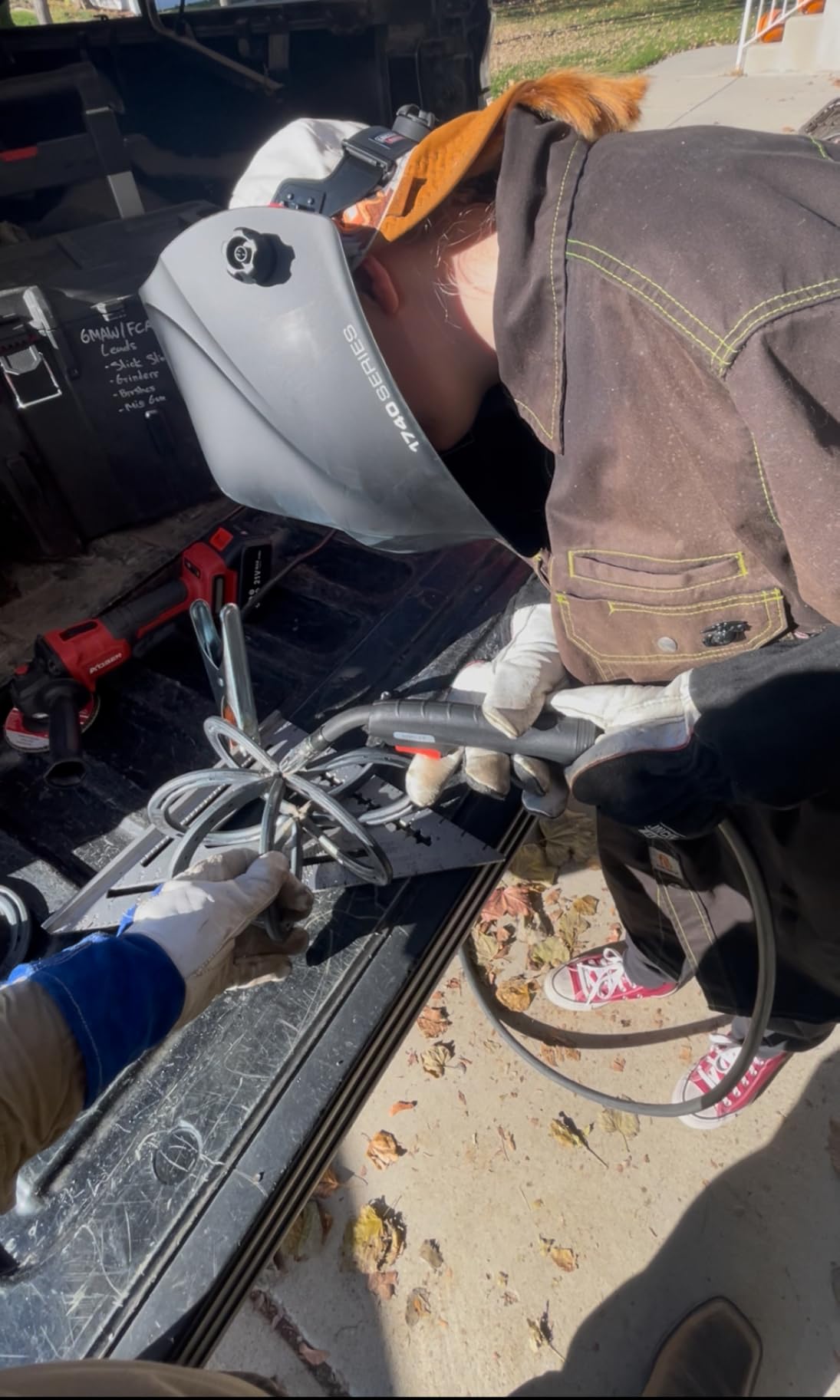 Lincoln Electric DynaMIG HD Professional MIG Welding Gloves | Comfort & Heat Resistance | Extra Large | K3806-XL, White customer photo 1