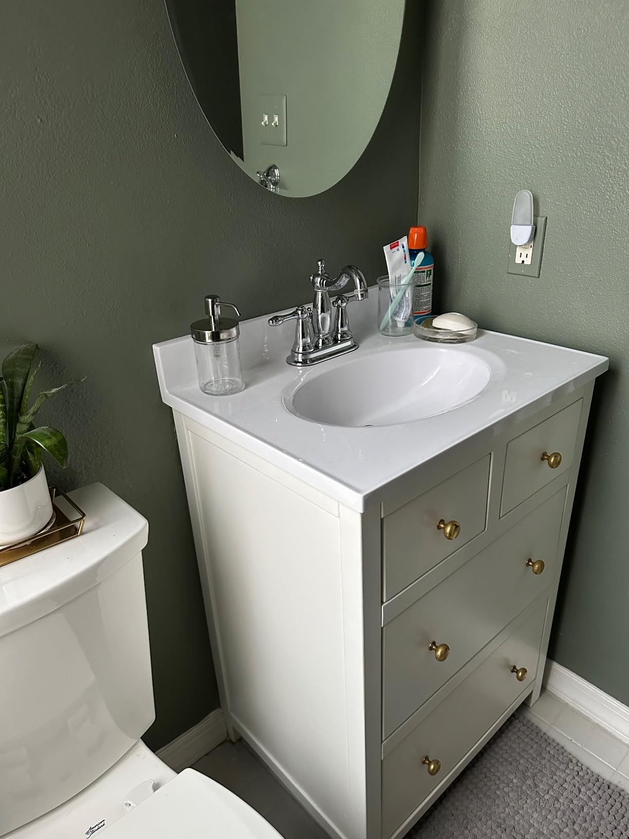 Design House Vanity Top with Sink, 4 in Backsplash, Cultured Marble, Centerset, Ivory, 31 in W x 22 in D x 11.09 in H, 586321 customer photo 1