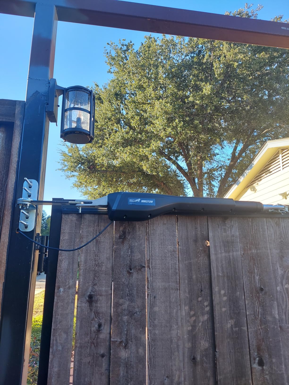 Mighty Mule MM372W Dual Automatic Gate Opener, Smart and Solar Ready-Up to 16ft Long or 550lb per Leaf customer photo 1