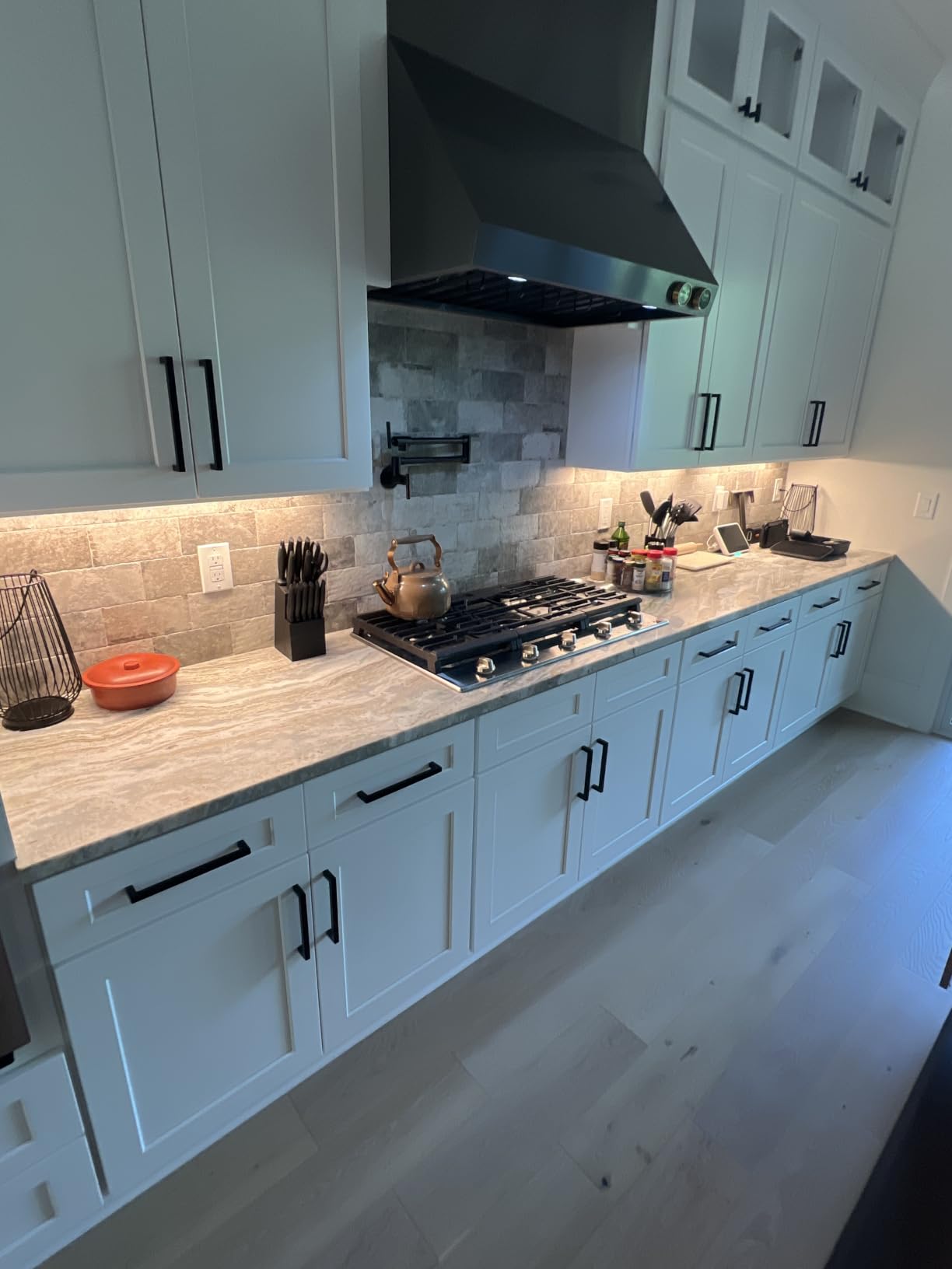 GETINLIGHT 12-Inch Hardwired Only LED Under Cabinet Light, 3000K | Soft White (3000K), Dimmable, Matte White Finish, ETL Listed, Model: IN-0201-11-WH customer photo 1