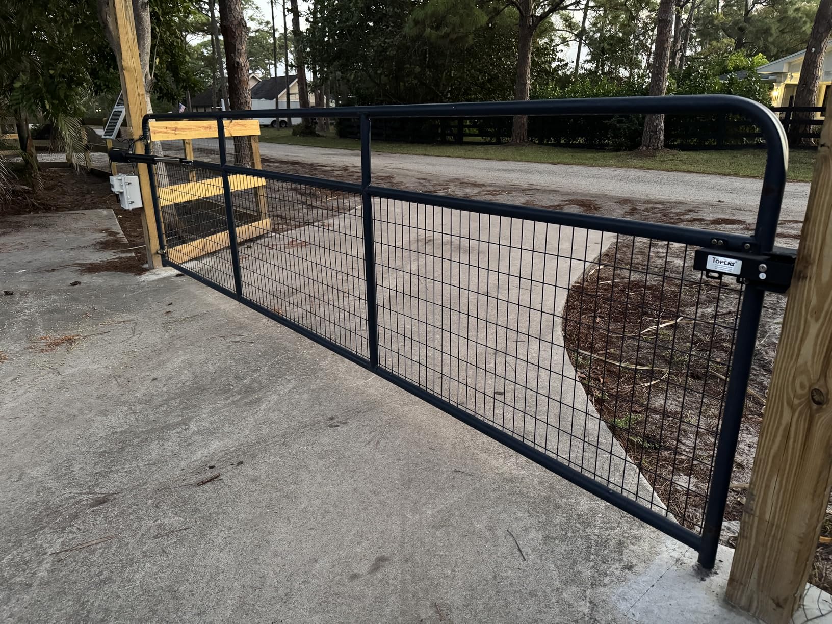 TOPENS A5S Automatic Solar Gate Opener for Medium Duty Single Swing Gates Up to 16ft, Single Swing Gate Operator Battery Powered with Remote Control Kit Gate Motor Solar Panel Included customer photo 2