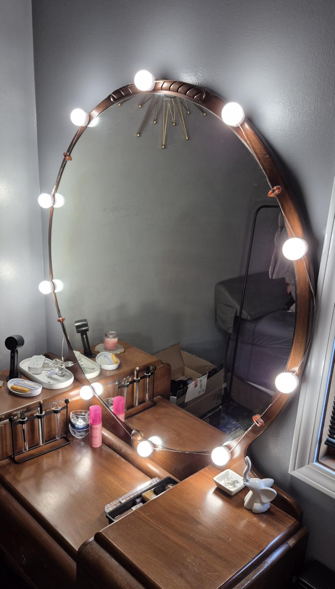 LED Vanity Lights For Mirror, Consciot Hollywood Style Vanity Lights With 10 Dimmable Bulbs, Adjustable Color & Brightness, USB Cable, Mirror Lights Stick on for Makeup Table Dressing Room Mirror customer photo 1