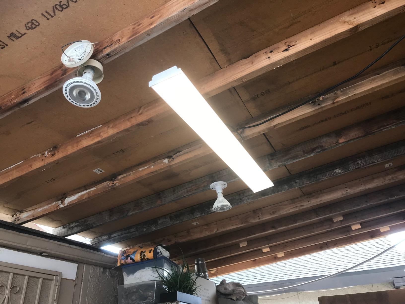 4FT LED Wraparound Light Fixture 40W 4000K, 4 Pack | 4800 Lumens, Neutral White, Flush Mount Shop Fixture, 120W Fluorescent Equivalent, 48 Inch, for Garage customer photo 2