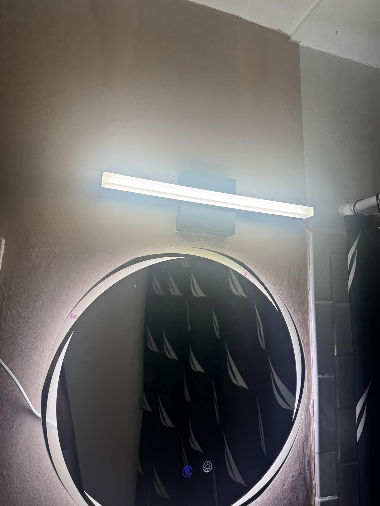Combuh Black Bathroom Light Fixtures Over Mirror Lighting Gentle, 9W 16 Inch Modern LED Small Vanity Lamp Bar IP44 Slim Linear Bath Wall Sconces for Restroom Indoor Cool White 6000K customer photo 1