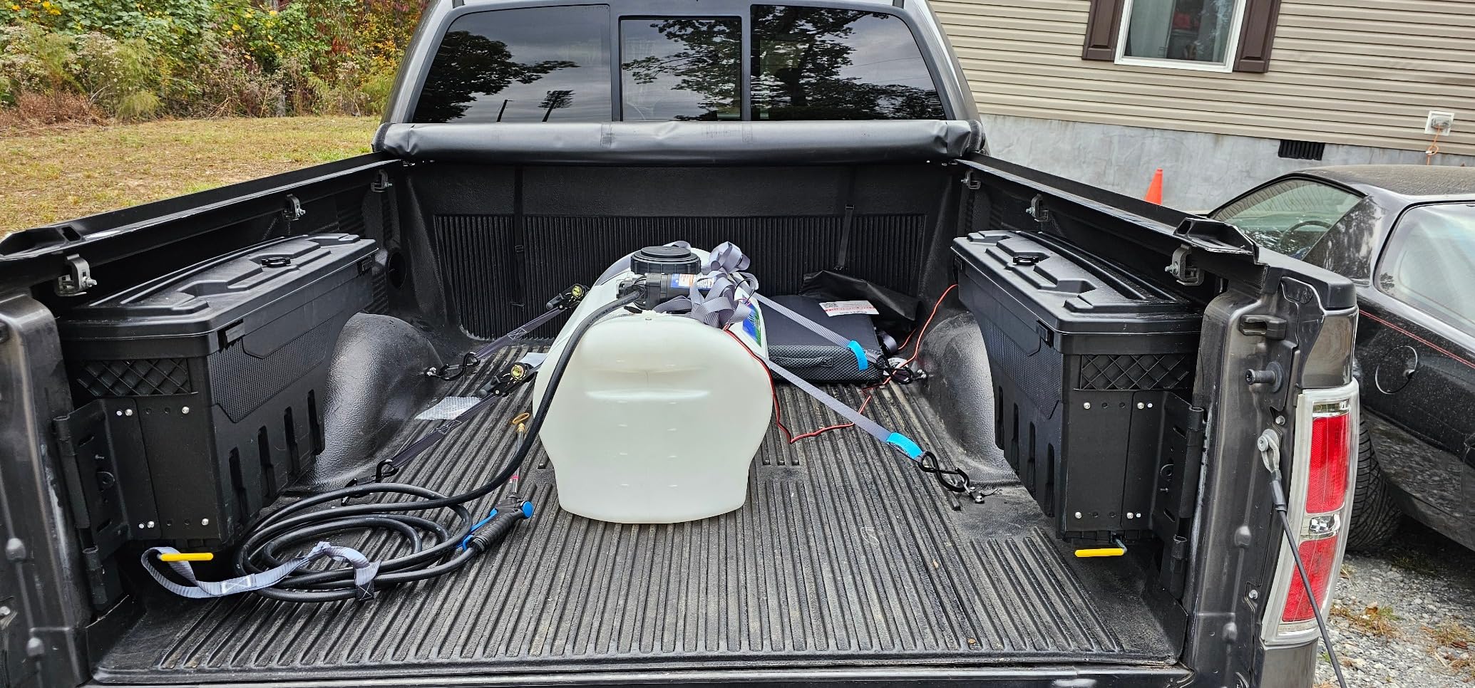 Master Mfg 25-Gallon Deluxe UTV & ATV Spot Sprayer - 2.2GPM, 70PSI Max for Fertilizer, Weed & Pest customer photo 2