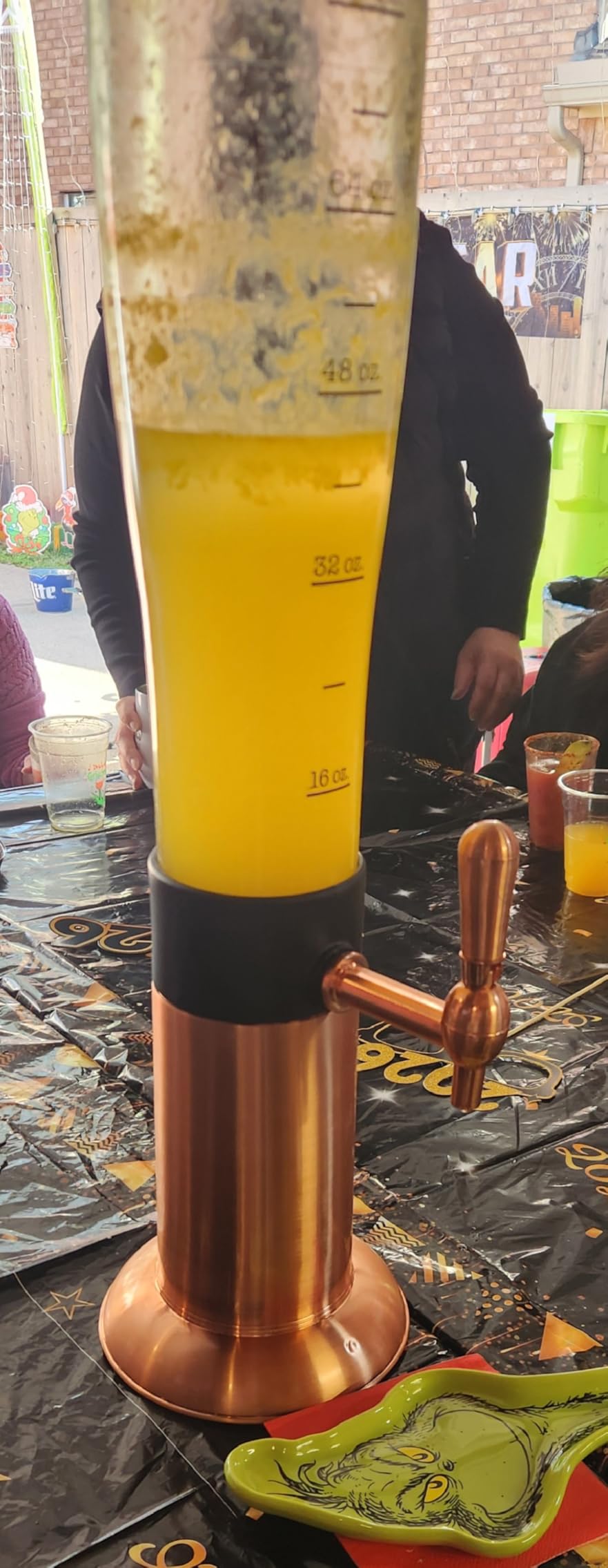 Hammer + Axe Beverage Dispenser - 88 oz Party Drink Dispenser with Ice Tube & Tap| Drink Fountain for Beer, Water, Iced Tea| Mimosa Tower| Margarita Tower| BBQ & Tailgate Essential| Home Bar Accessory customer photo 1