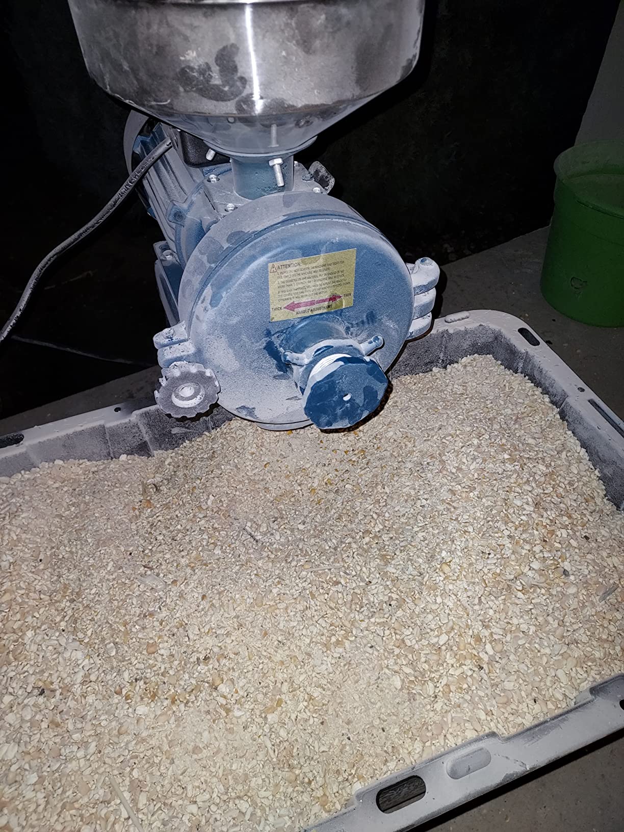 NAIZEA Electric Grain Mill Grinder, 3000W Wet & Dry Corn Mill Grinders,Commercial Flour Mill Machine with Funnel, Feed Grinders for Corn, Wheat, Rice, Coffee, Cereals(Wet Dry Grinder) customer photo 1