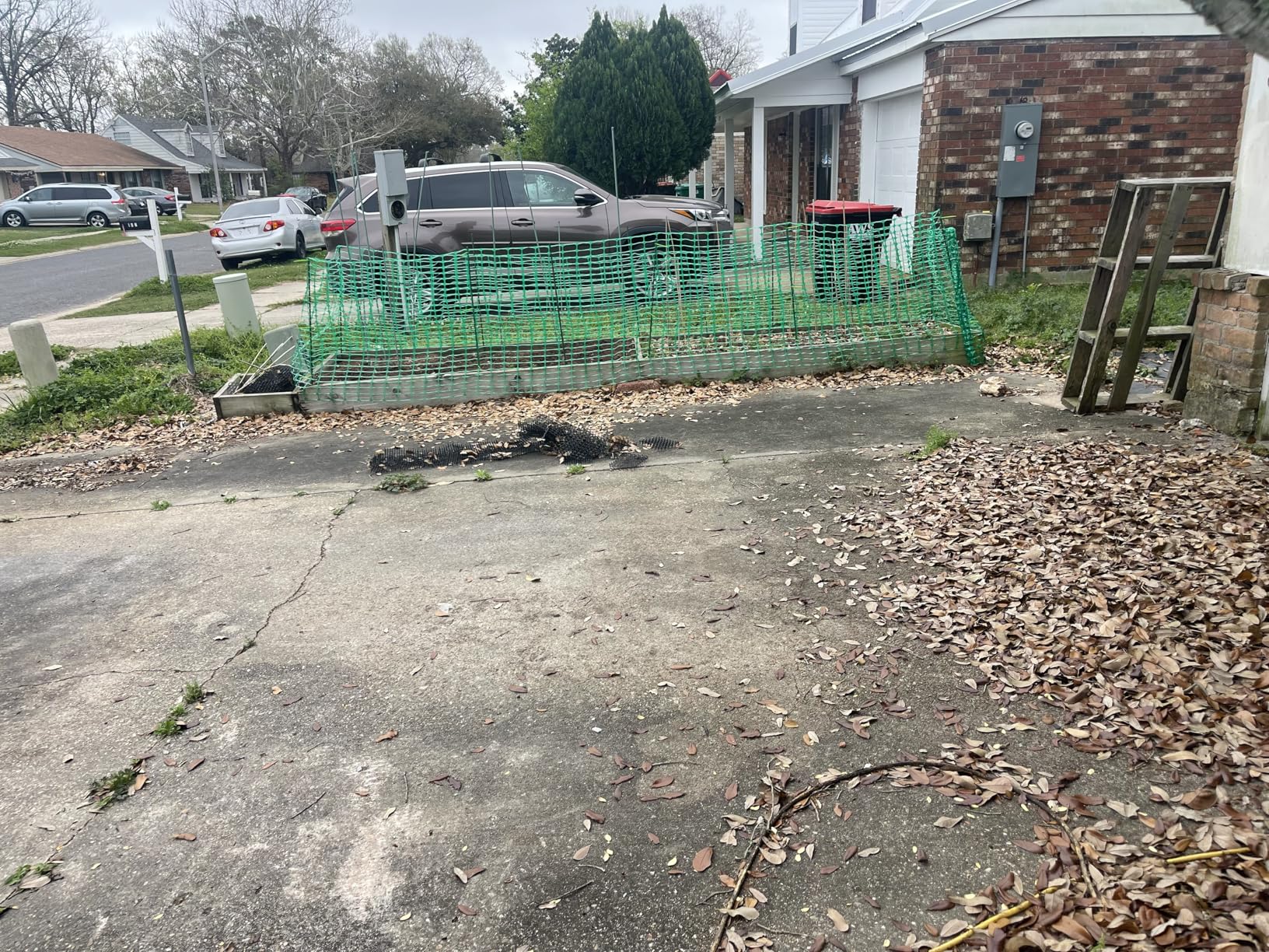 Plastic Fencing Temporary Fence, Snow Fence 4x100 with Stakes | Garden Fencings Plastic with Poles, Reusable Safety Fences, Construction Fences, Garden Fencings Roll for Pool, Lawn, Deer customer photo 1