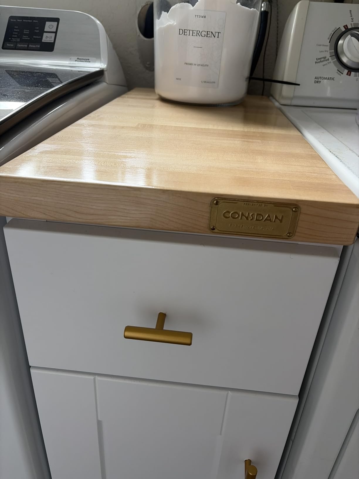 Butcher Block Countertop, 12 x 25 Inches, USA Grown Solid Hard Maple Hardwood, for Kitchen Island, Laundry Room, RV, Camper, Office Desk, Bar Table, Prefinished with Food-Safe Oil, 1.5