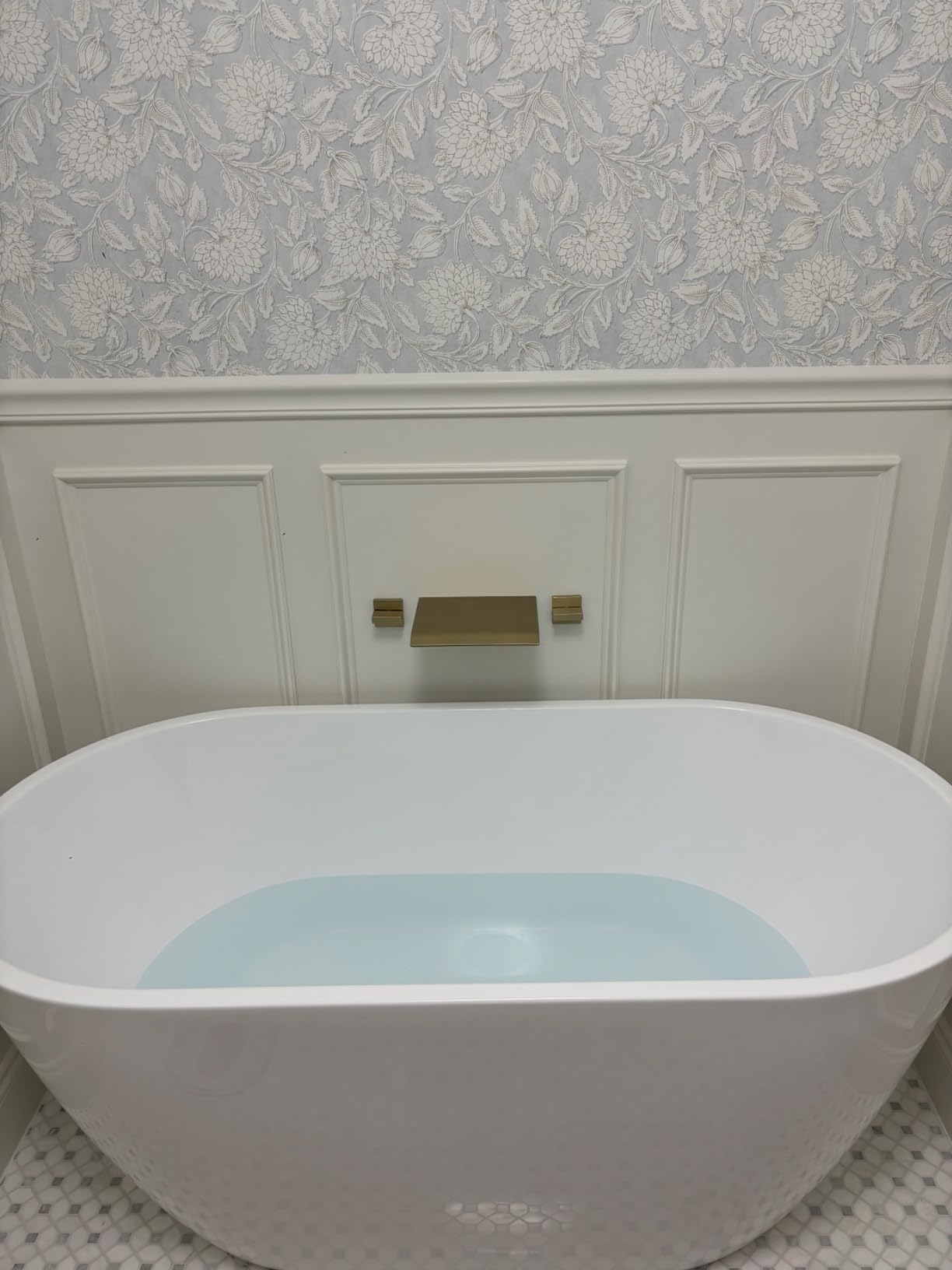 SUMERAIN Matte Black Wall Mount Bathtub Faucet Waterfall Tub Filler Two Handles High Flow Rate customer photo 1