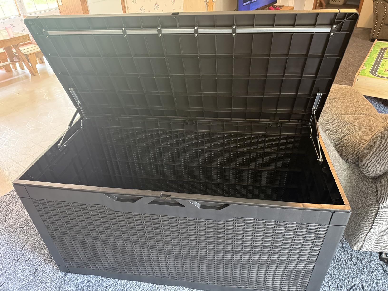 Devoko 100 Gallon Waterproof Resin Deck Box, Large Outdoor Storage Box | Indoor Outdoor Lockable Storage Container for Patio Furniture Cushions, Garden Tools & Pool Supplies customer photo 2