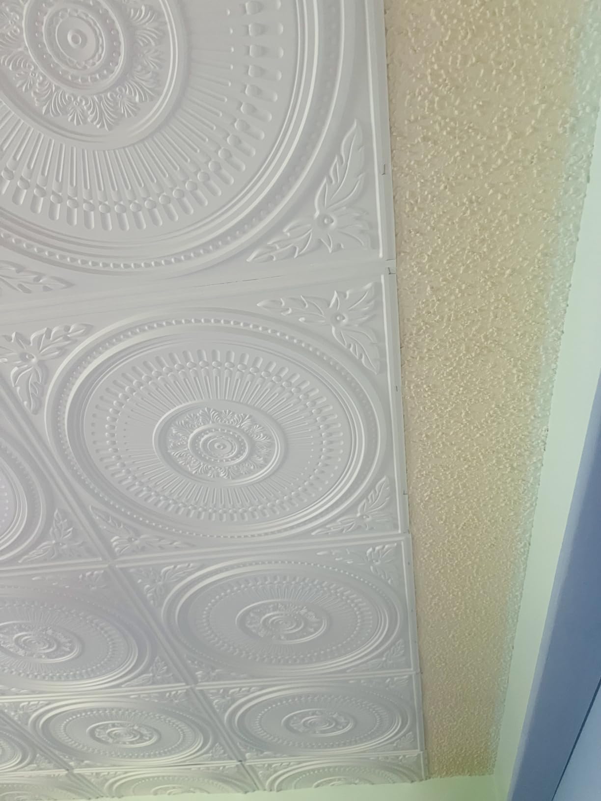 Art3d 12-Pack Drop Ceiling Tiles 2x2 FT, Decorative Easy Install PVC Ceiling Panels for Interior Kitchen Bathroom Basement, 24x24 Inch, White customer photo 2