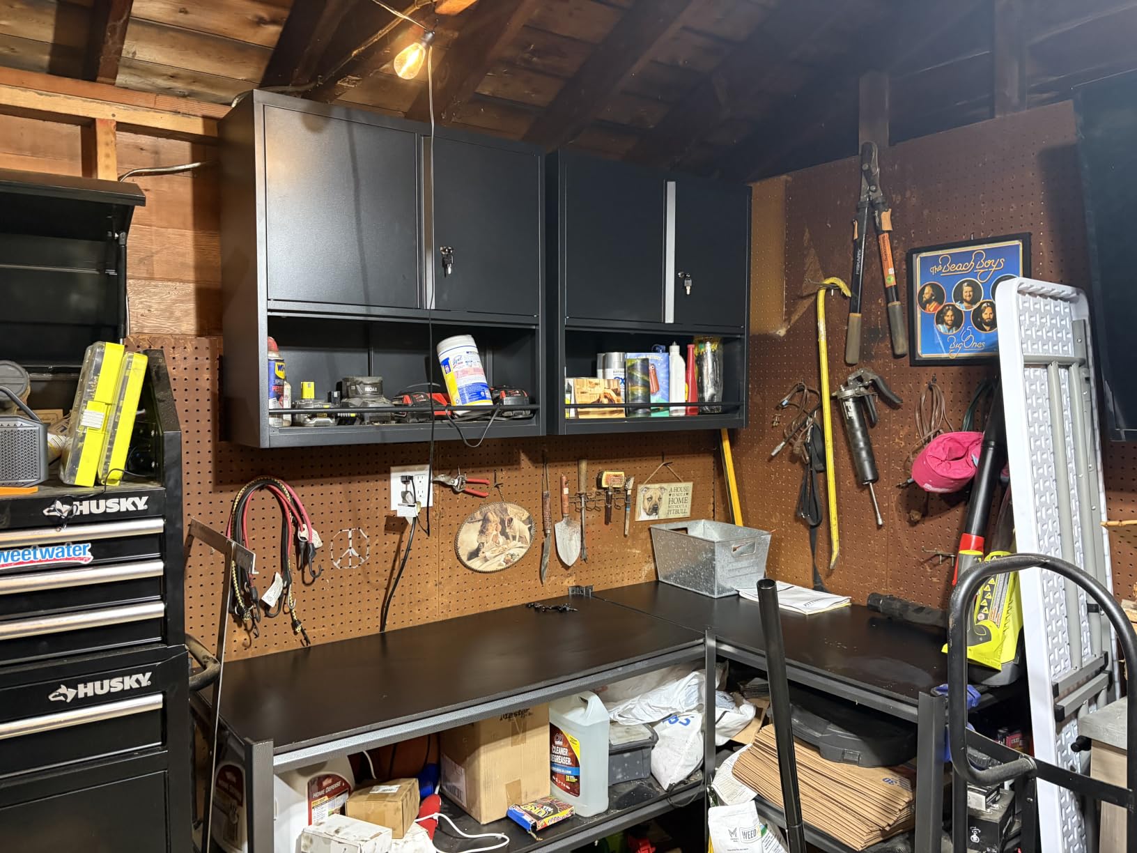 GREATMEET Locking Metal Wall Cabinets for Garage, Garage Cabinets Wall Mount, Steel Floating Hanging Storage Cabinet with Doors and Adjustable Shelf for Utility Room, 27.95