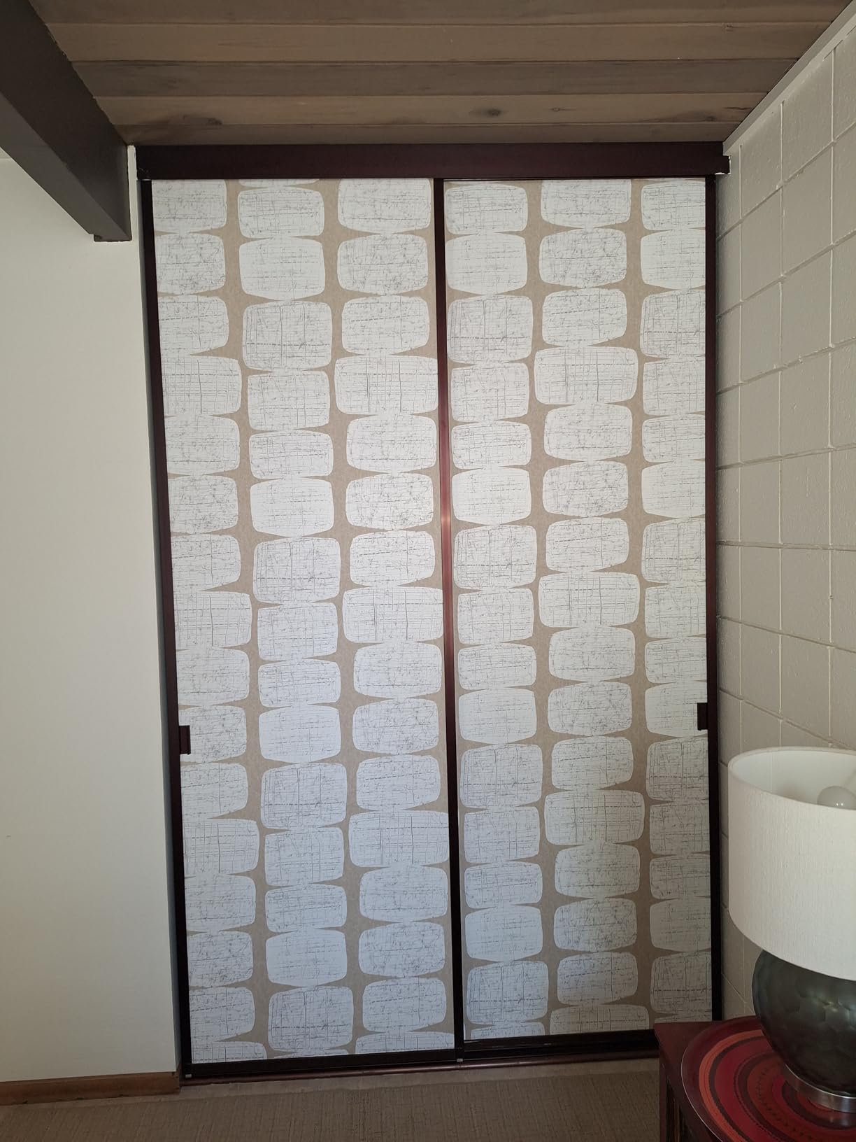 RoomMates RMK12349PL Mid-Century Beads Peel and Stick Wallpaper, Brown customer photo 2