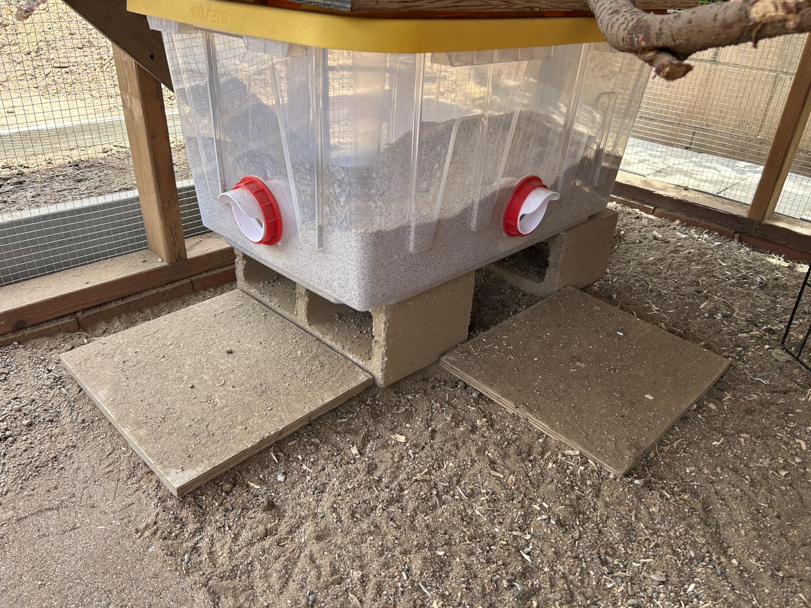 Chicken Feeders No Waste, DIY Automatic Poultry Feeder - 6 Ports Red | Buckets Barrels Bins Troughs-mountable Design for common Breeds of Chicken Flock with Hole Saw customer photo 2