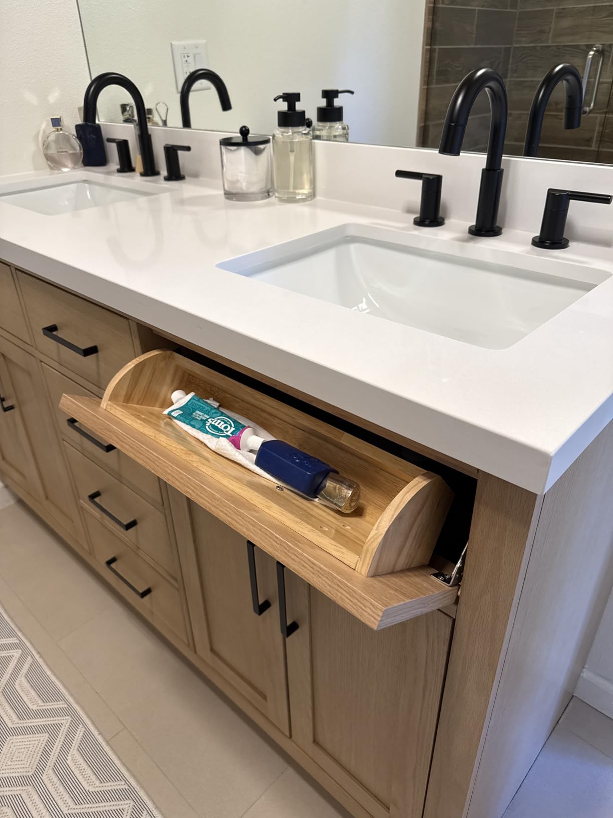 ARIEL Hepburn 60-inch Bathroom Vanity with Sink,Solid Wood, 1.5-inch Pure White Quartz Countertop, Double Rectangular Porcelain Sink, 4 Soft Closing Doors, 6 Dovetail Drawers, Midnight Blue customer photo 2