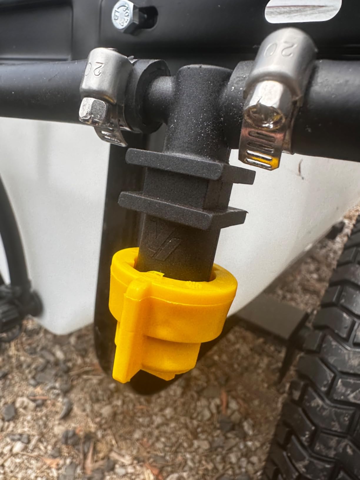 Master Mfg 36-Gallon Premium Pull-Behind Trailer Broadcast Sprayer - 10ft Swath, 3.0GPM, 60PSI Max customer photo 1
