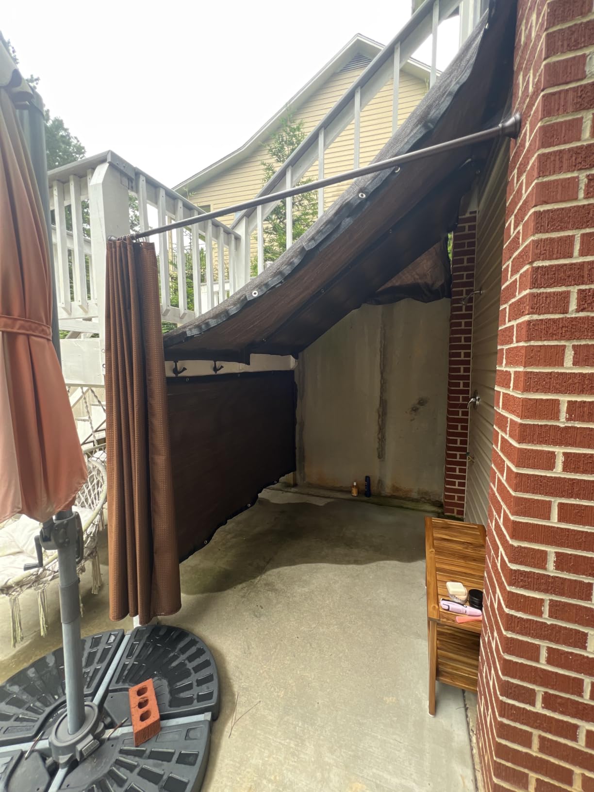 Privacy Fence Screen 6' x 50', Heavy Duty 170GSM HDPE Mesh, 95% Privacy, Reinforced Edges with Grommets for Chain Link & Wood Fences, Patio, Balcony & Yard customer photo 1