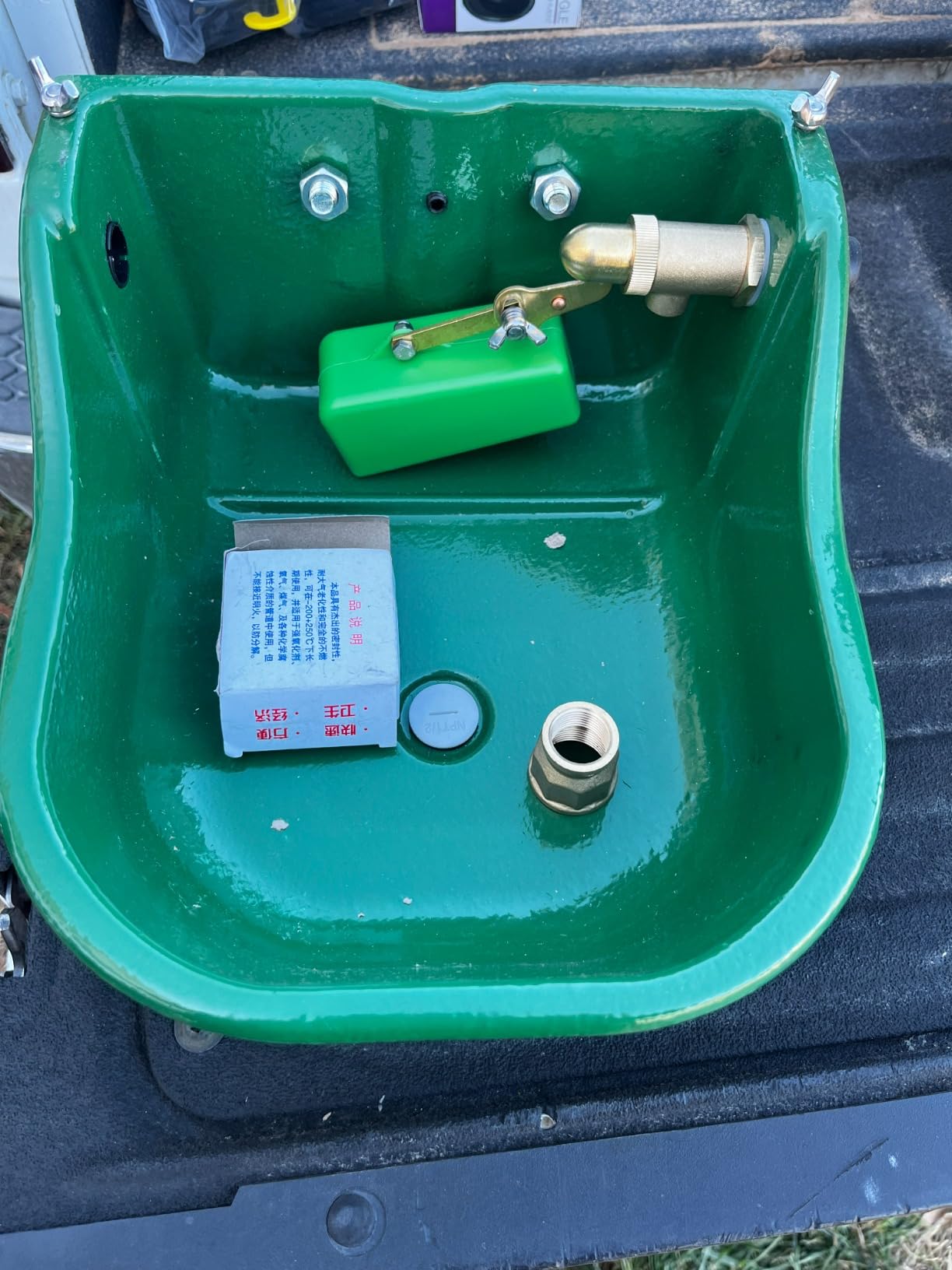 Automatic Stock Waterer for Horses,Cattle,Dog,Hog, Livestock, Heavy Duty Cast Iron,Extra Large Farm Animal Waterer Dispenser with Drainage Hole customer photo 1