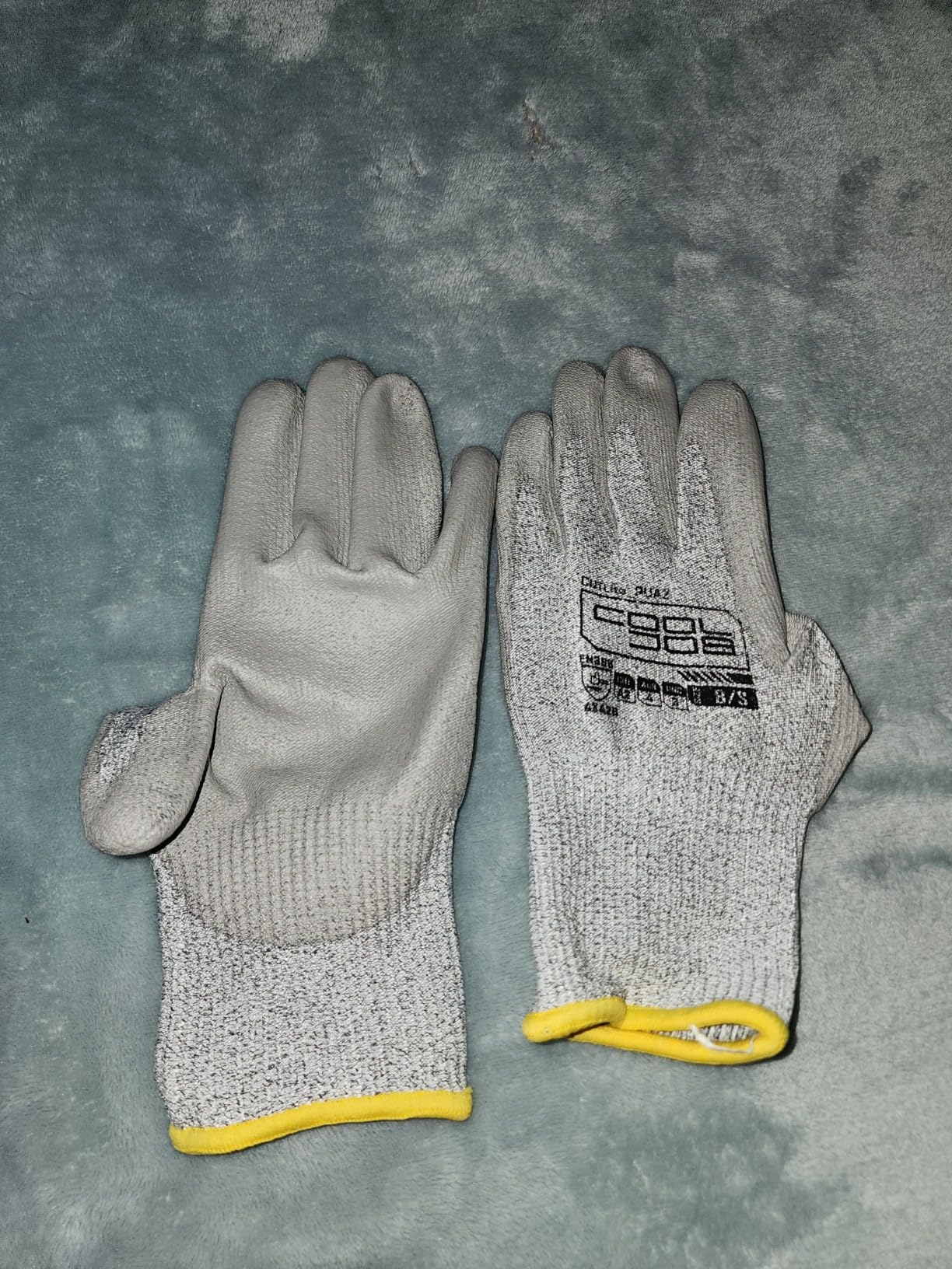 COOLJOB 12/120 Pairs Cut Resistant Work Gloves PU Coating, ANSI A2 A4 A6 A9 customer photo 2