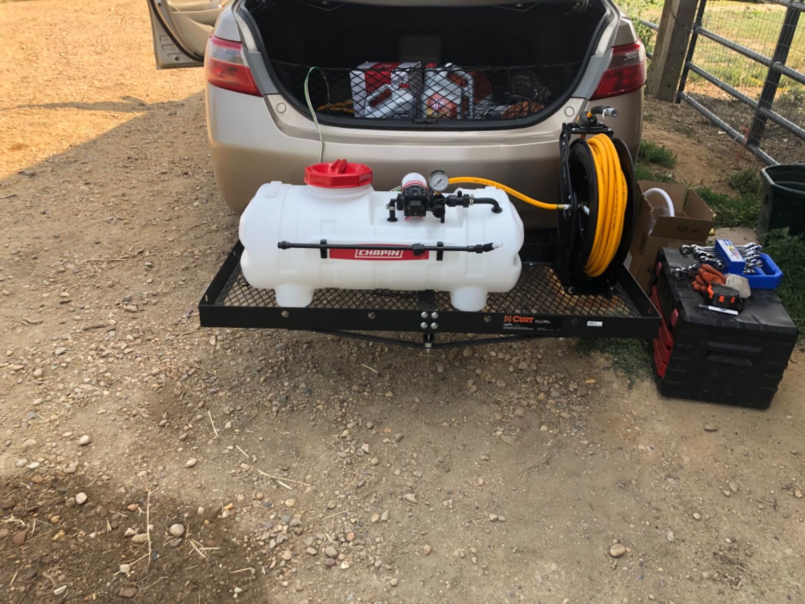 Chapin 97214: Made in The USA 25-Gallon 2.5GPM/12V EZ Mount Deluxe Multi-Purpose ATV/UTV Tank Sprayer for Lawn & Garden, Farm & Acreage, Fertilizers, Weed Control, with 2-Nozzle Spray Boom Attachment customer photo 1
